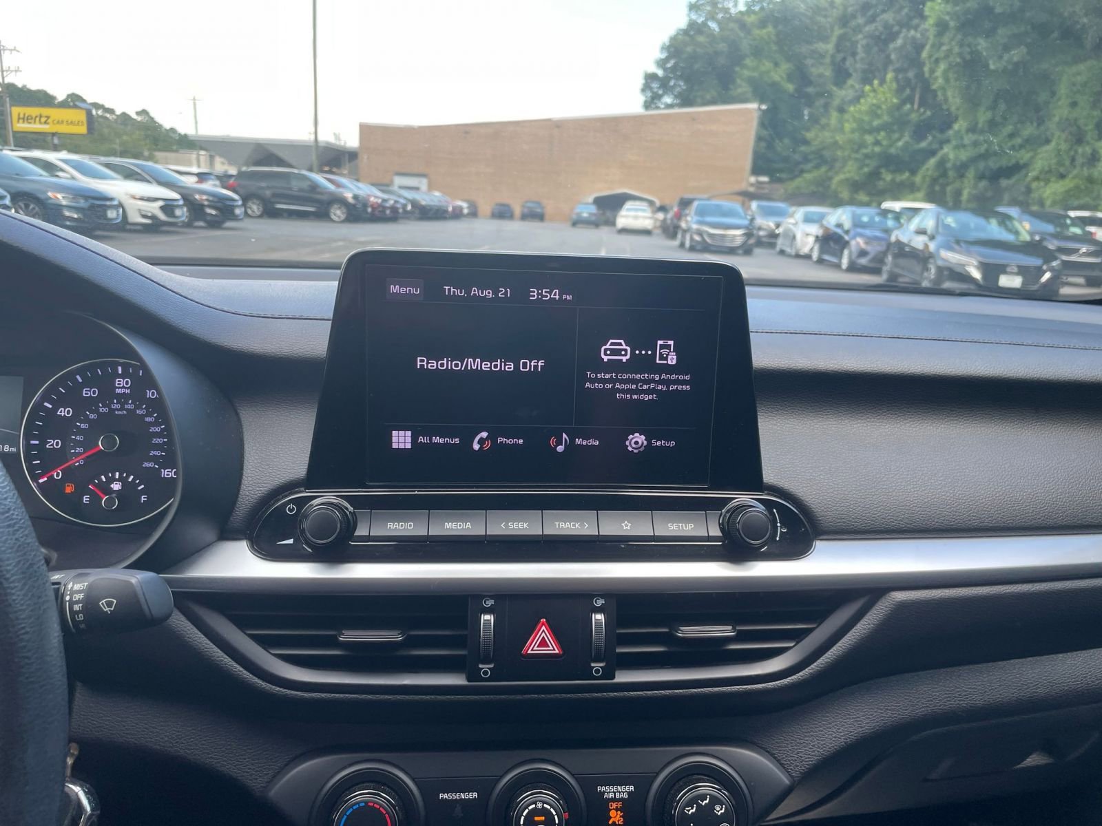 Thumbnail: 2024 Kia Forte - 18