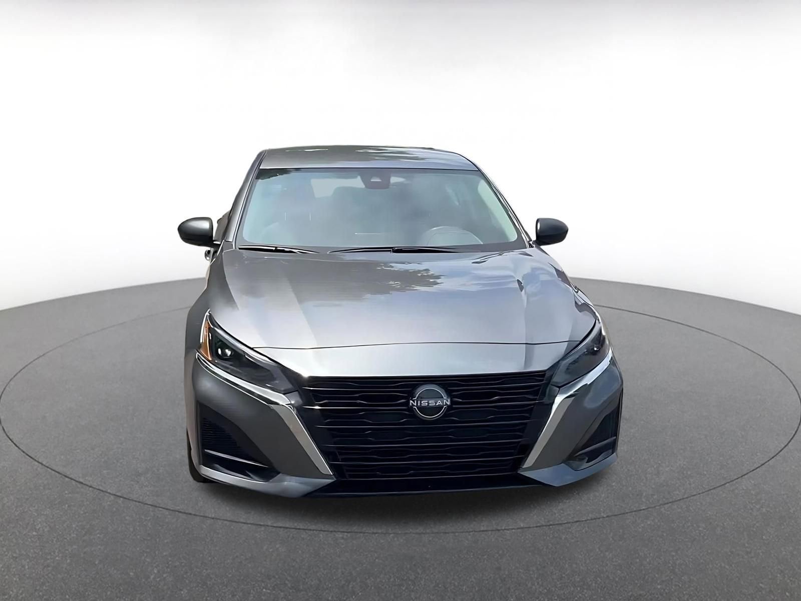 Thumbnail: 2025 Nissan Altima - 4