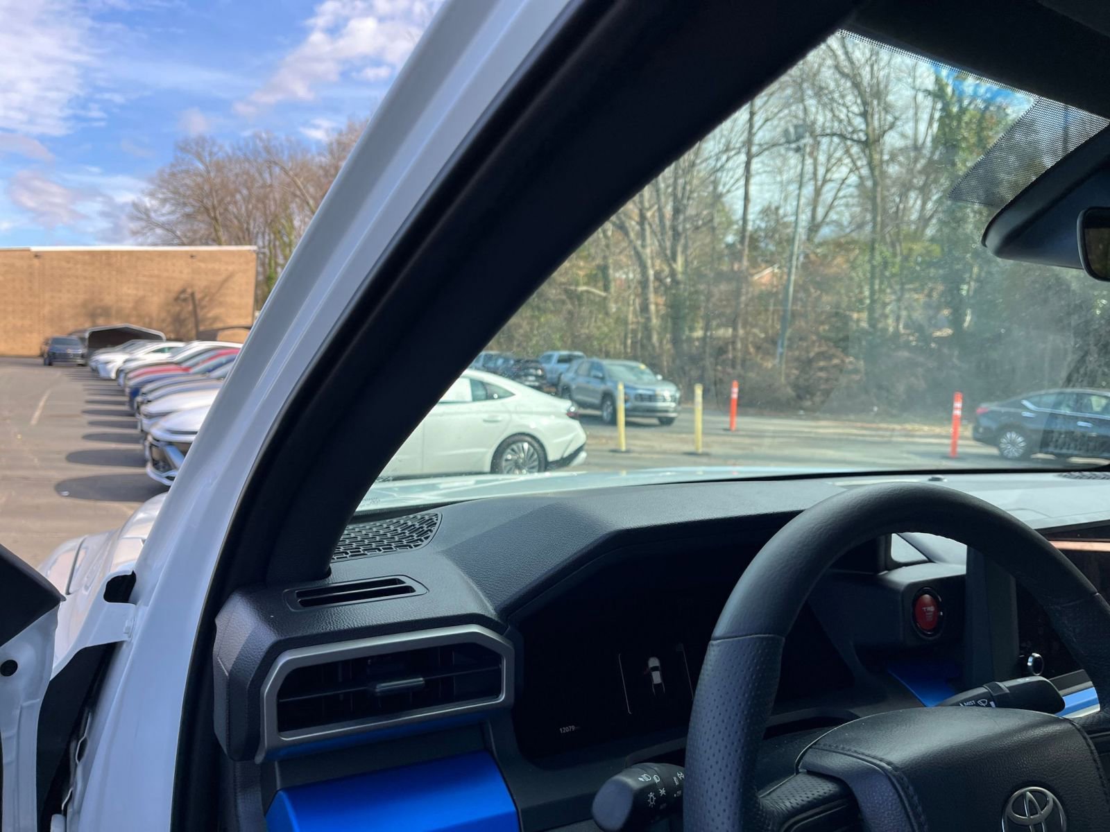 Thumbnail: 2025 Toyota Tacoma - 33