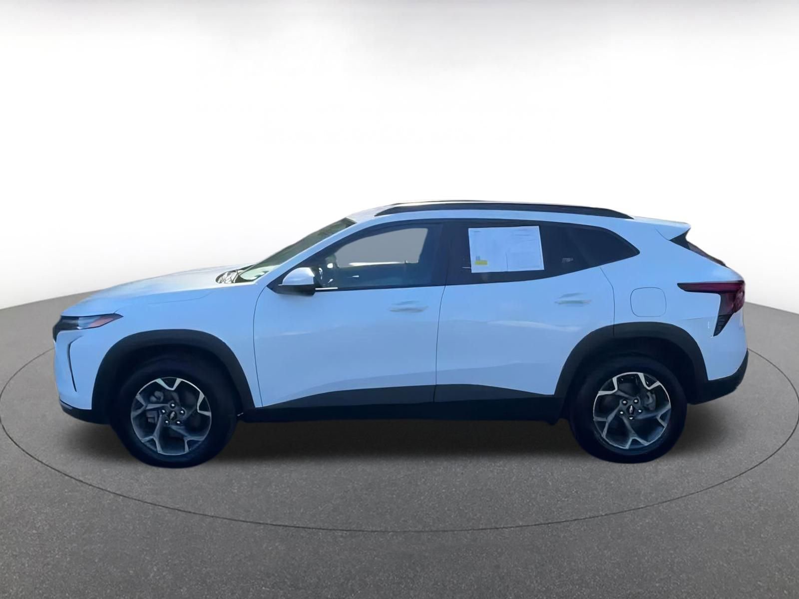 Thumbnail: 2025 Chevrolet Trax - 9