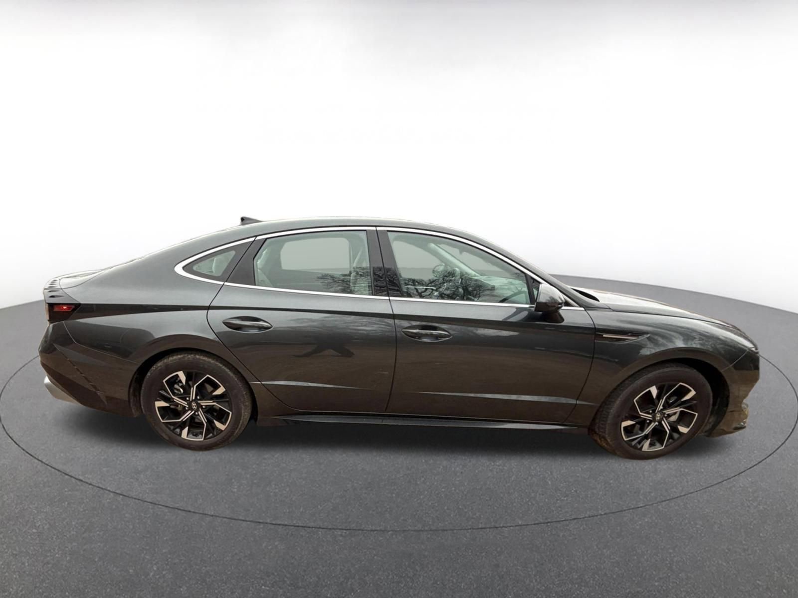 Thumbnail: 2025 Hyundai Sonata - 18