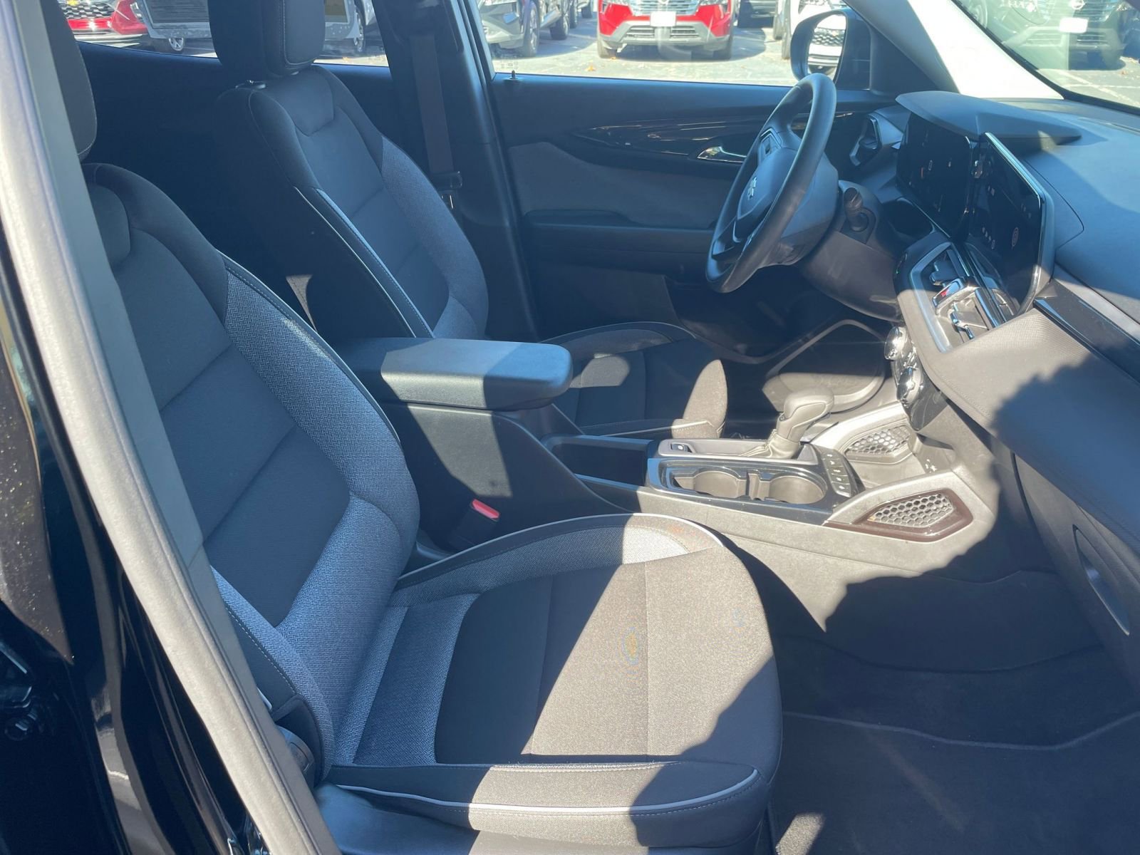 Thumbnail: 2025 Chevrolet TrailBlazer - 23