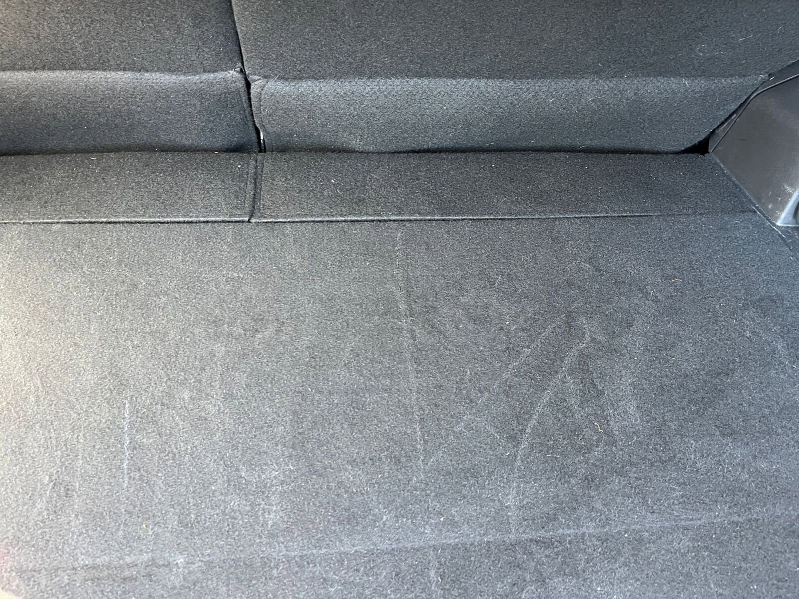 Thumbnail: 2025 Toyota RAV4 - 31