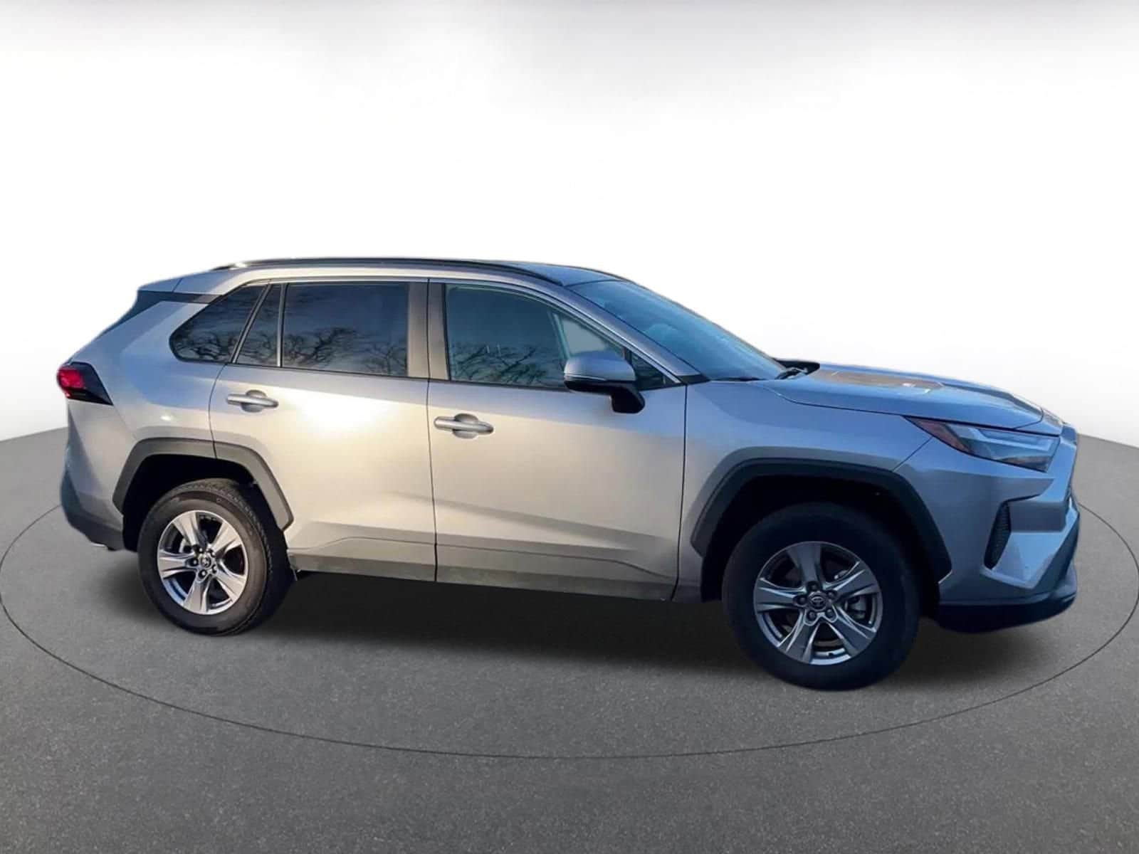 Thumbnail: 2025 Toyota RAV4 - 16