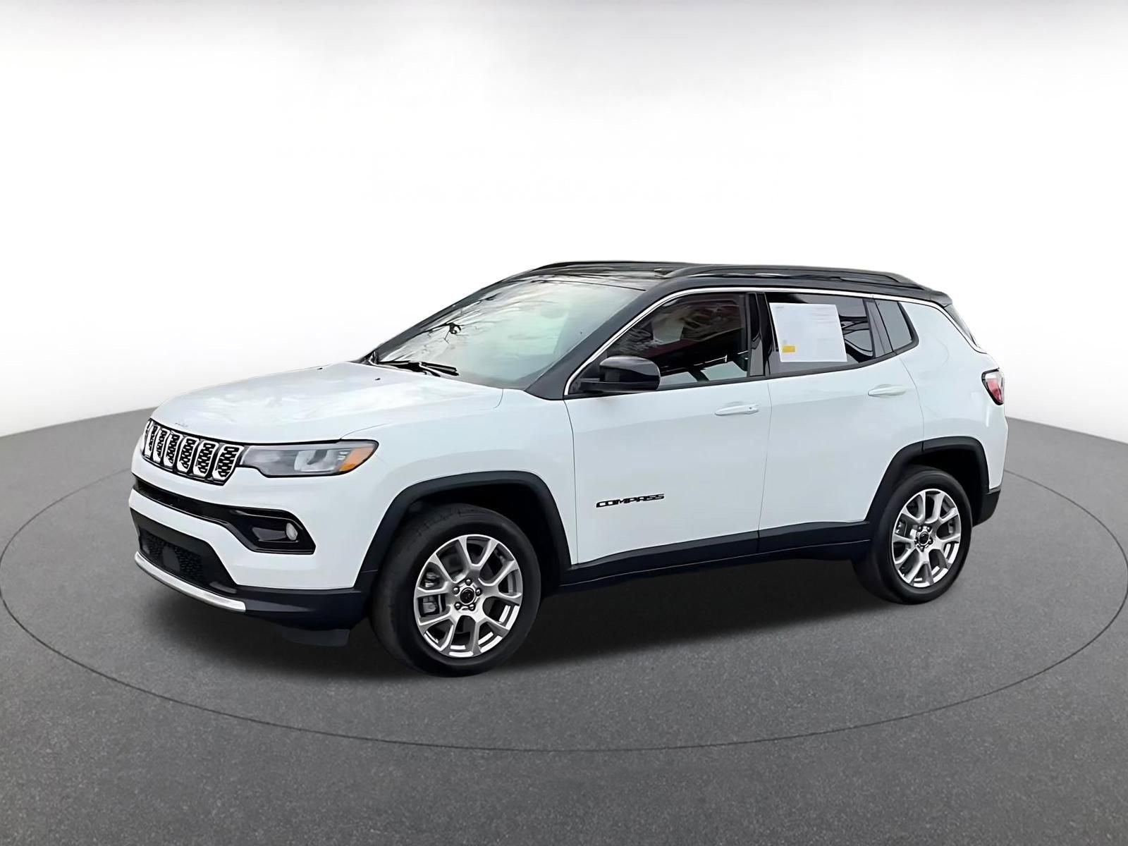 Thumbnail: 2025 Jeep Compass - 8