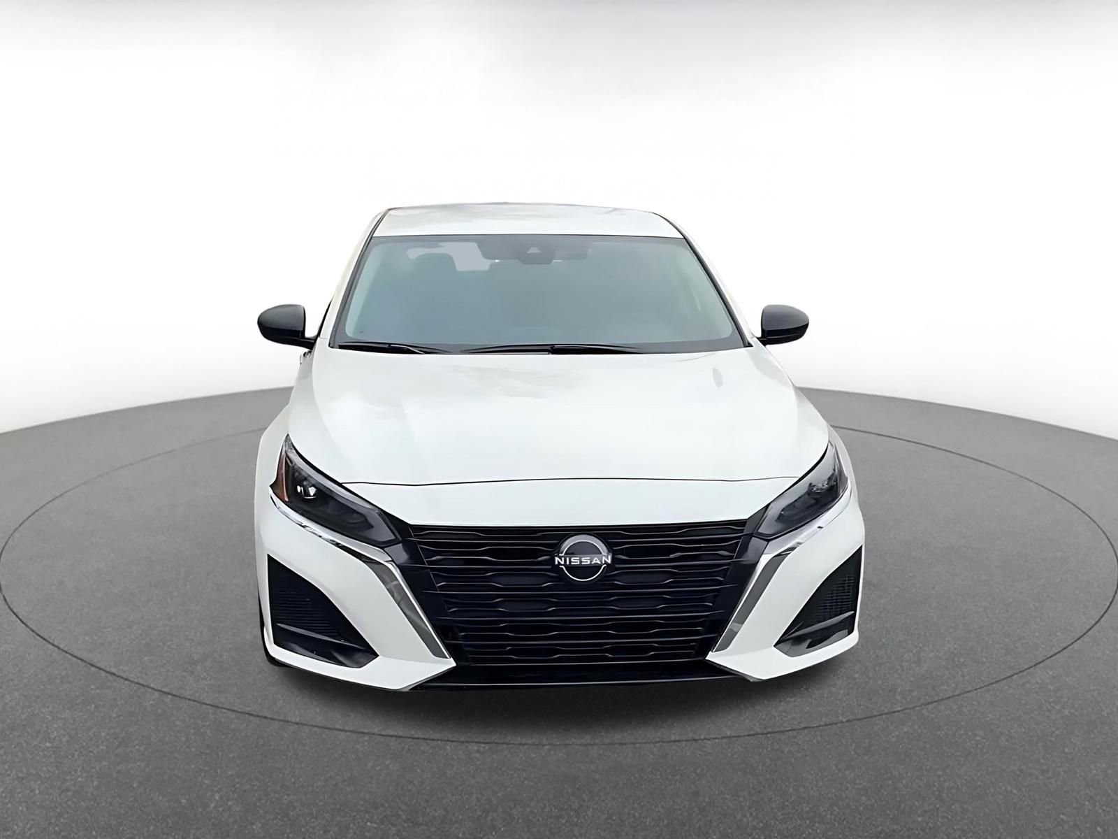 Thumbnail: 2025 Nissan Altima - 4