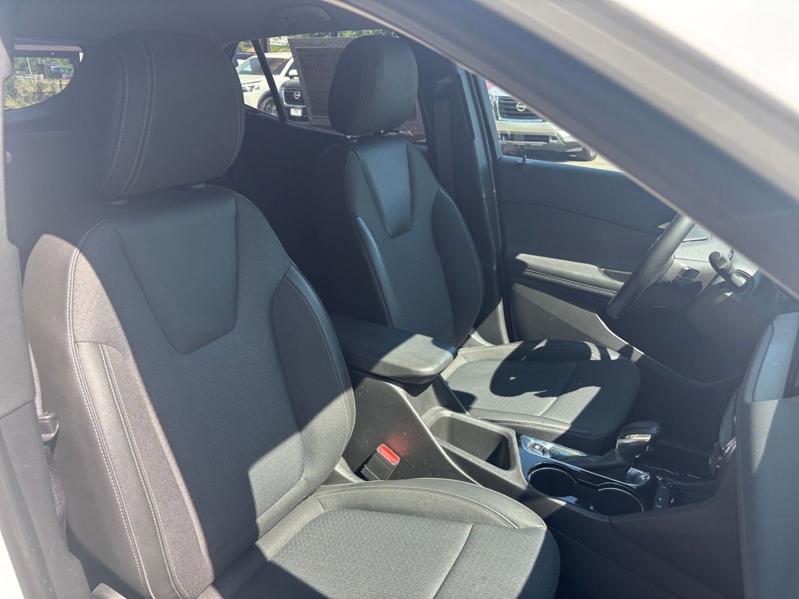 Thumbnail: 2025 Buick Encore GX - 35