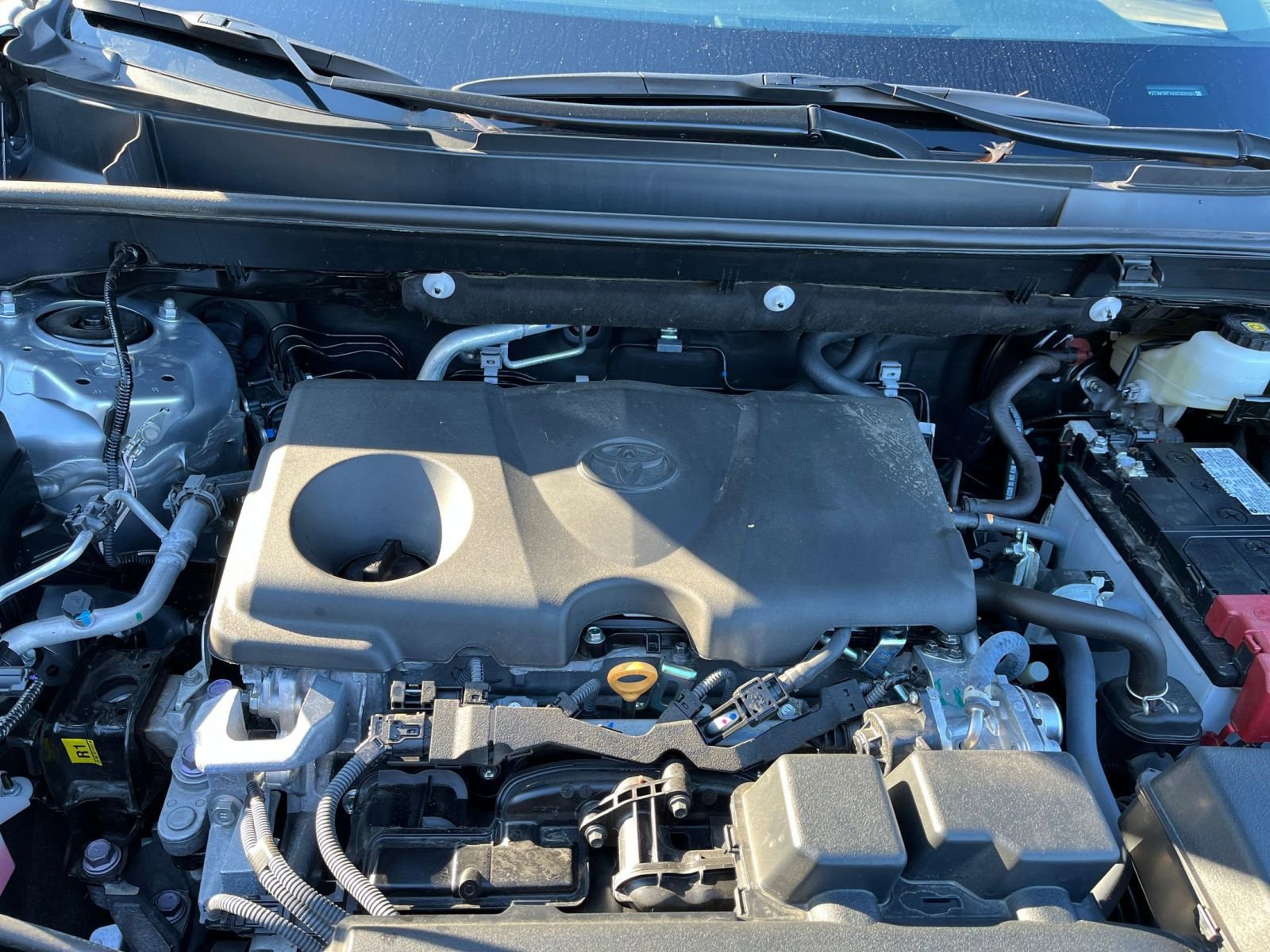 Thumbnail: 2025 Toyota RAV4 - 32