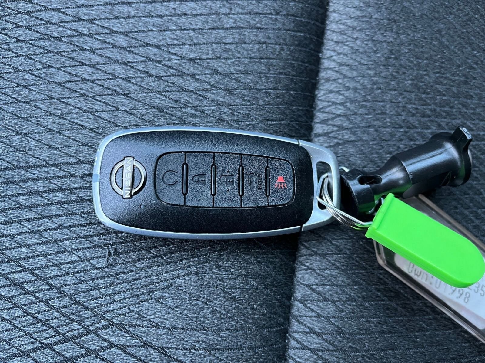 Thumbnail: 2025 Nissan Rogue - 25