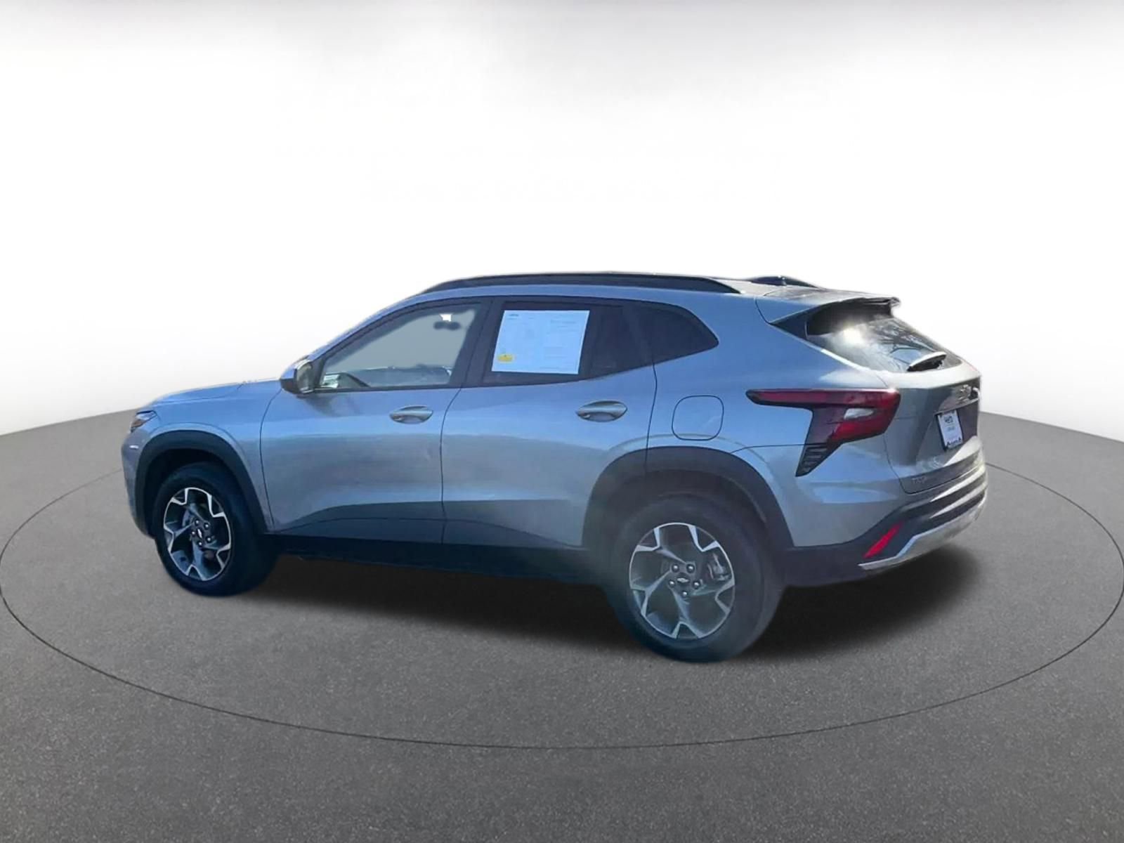 Thumbnail: 2025 Chevrolet Trax - 10