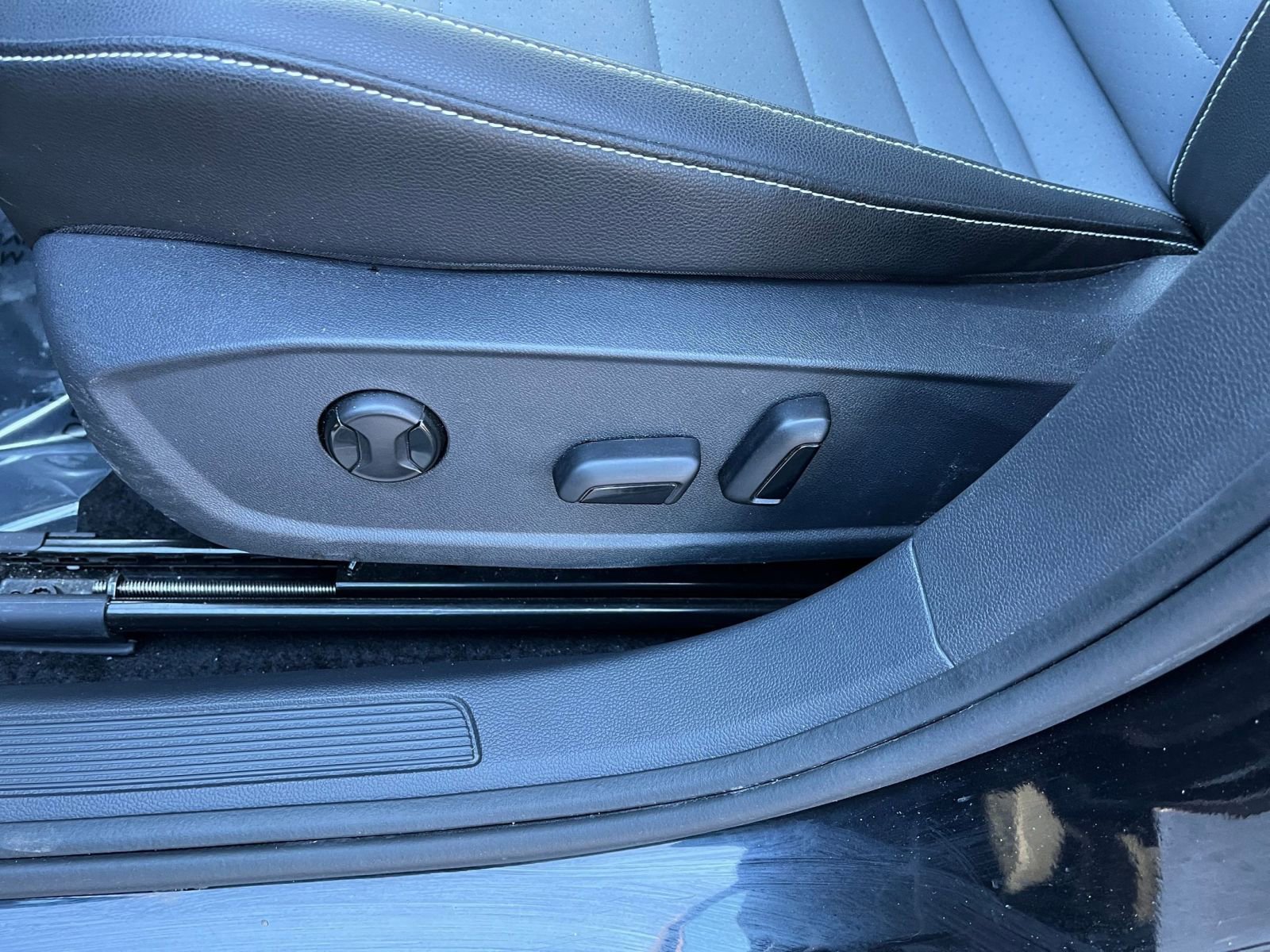 Thumbnail: 2025 Volkswagen Jetta - 22