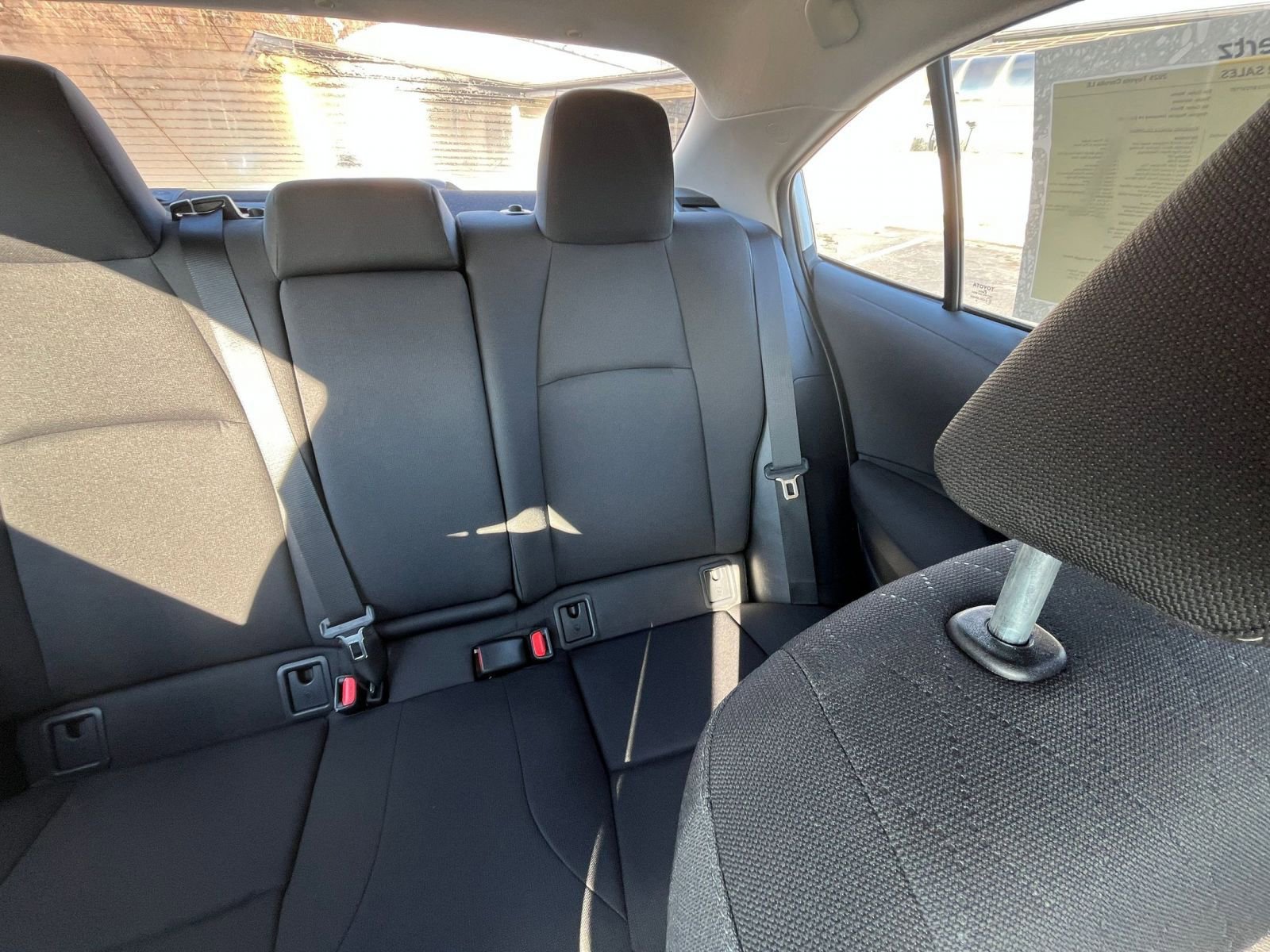 Thumbnail: 2025 Toyota Corolla - 31