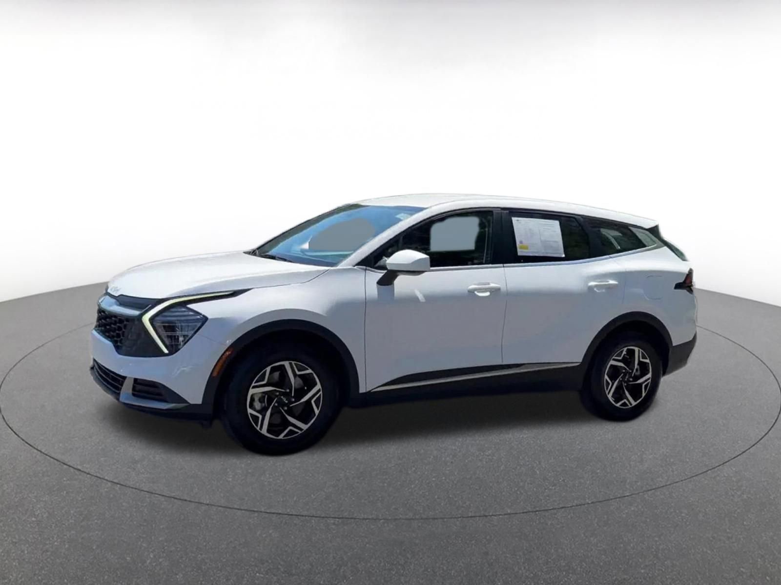Thumbnail: 2025 Kia Sportage - 9