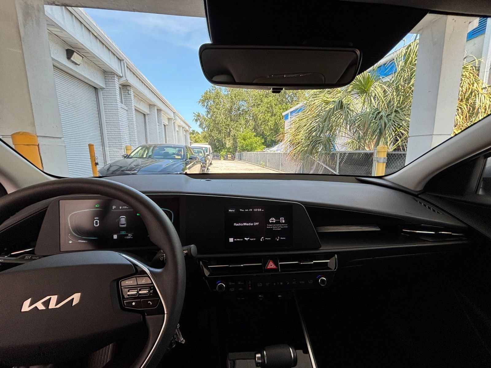 Thumbnail: 2026 Kia Niro - 33