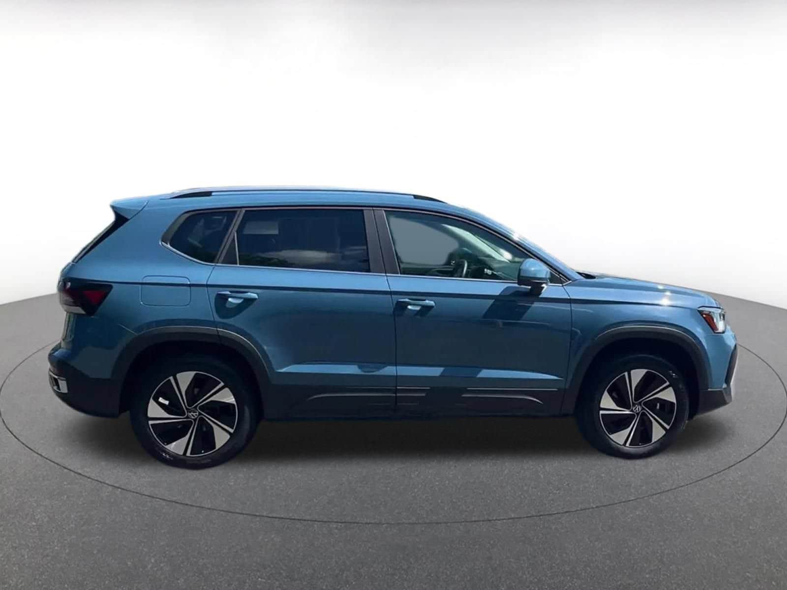 Thumbnail: 2026 Volkswagen Taos - 16