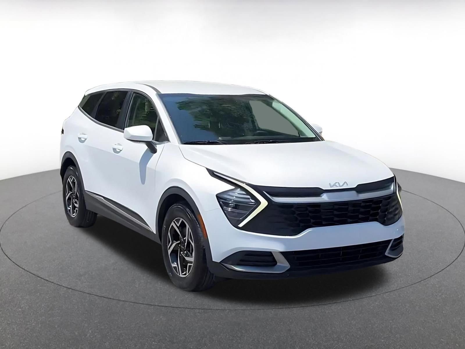 Thumbnail: 2025 Kia Sportage - 3