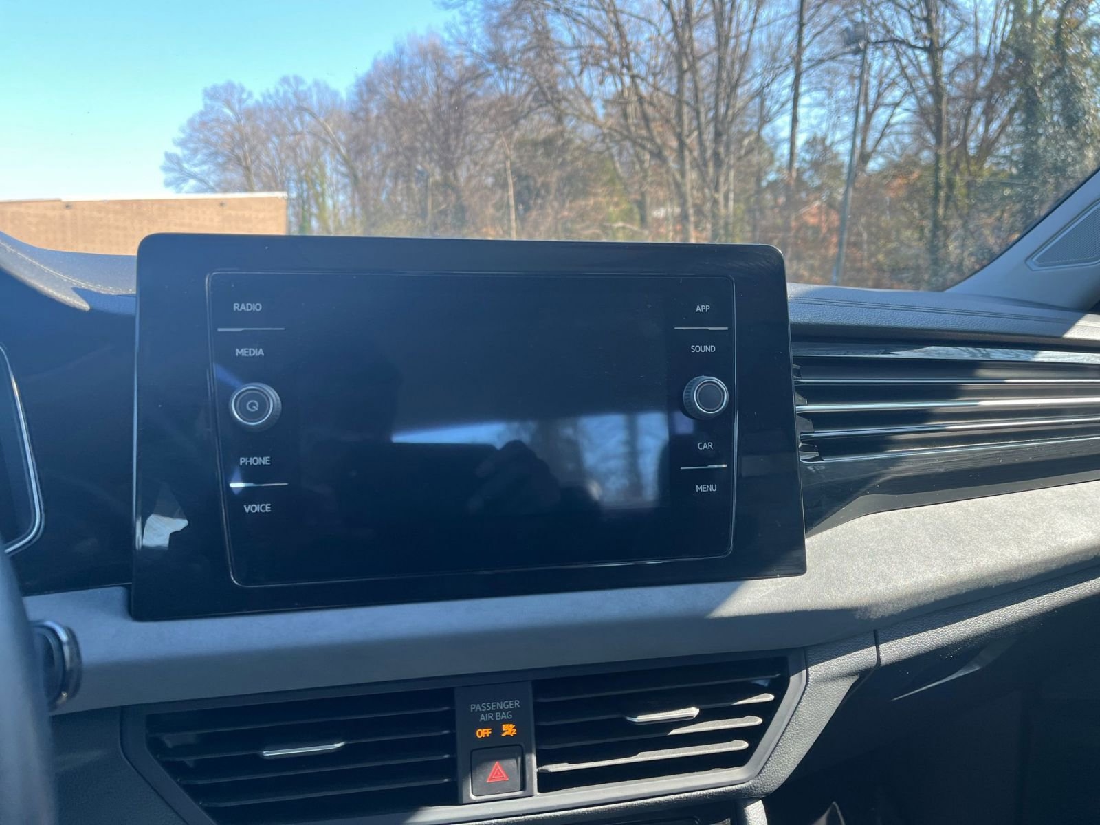 Thumbnail: 2025 Volkswagen Jetta - 17