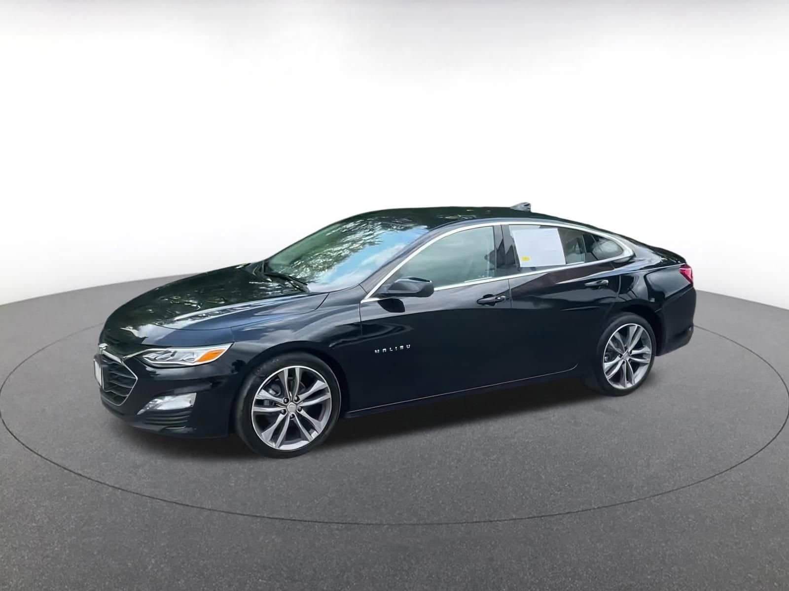 Thumbnail: 2024 Chevrolet Malibu - 8
