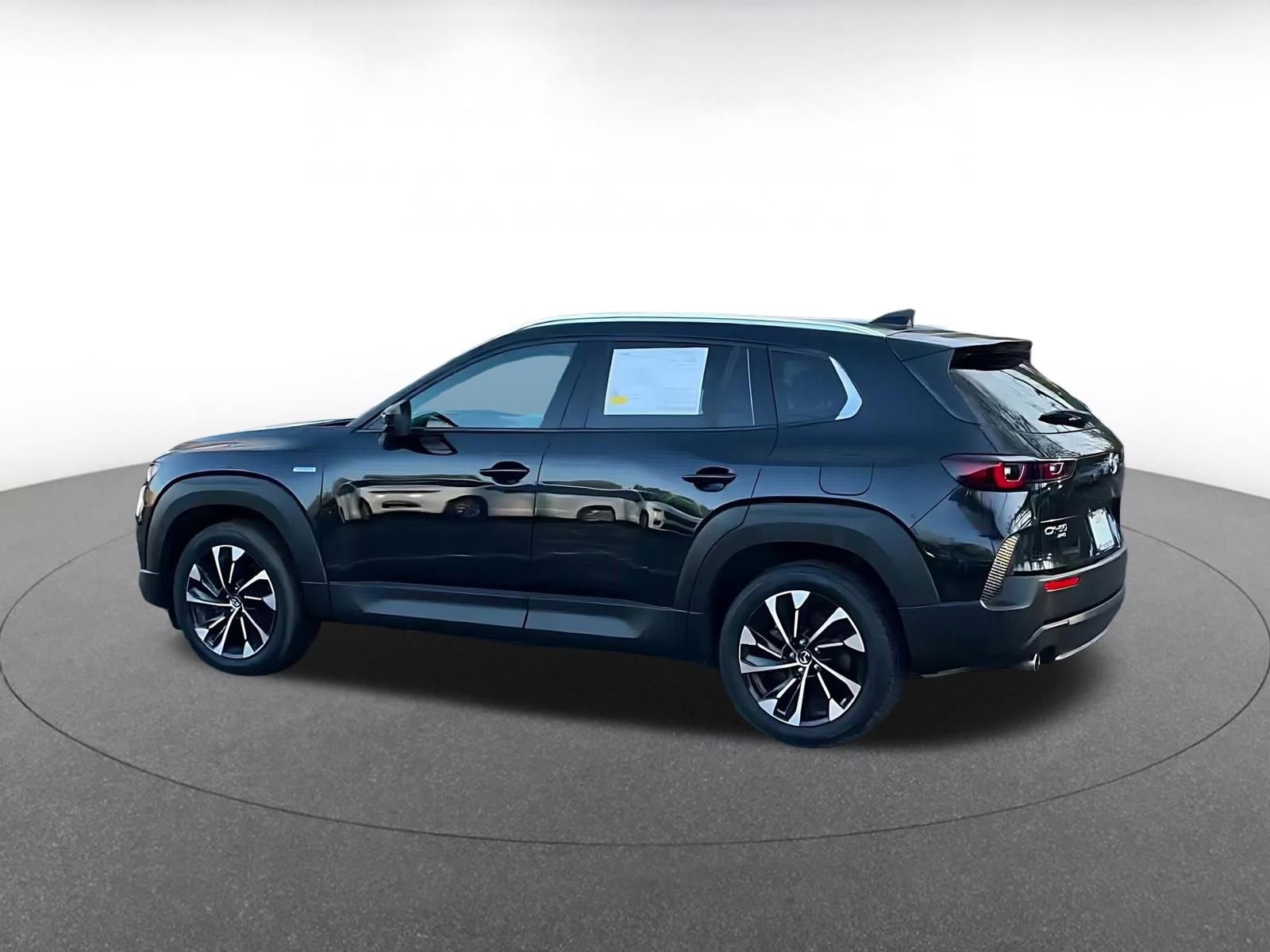 Thumbnail: 2025 Mazda CX-50 - 10