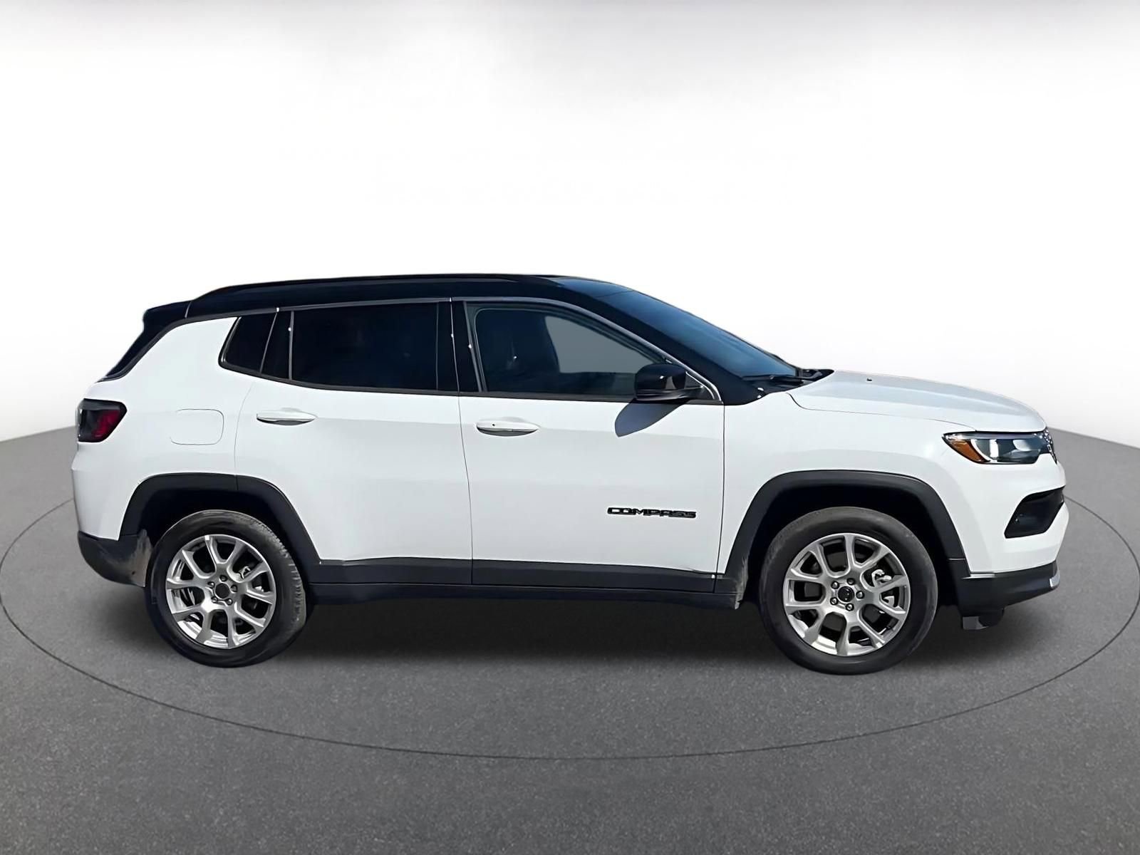 Thumbnail: 2025 Jeep Compass - 16