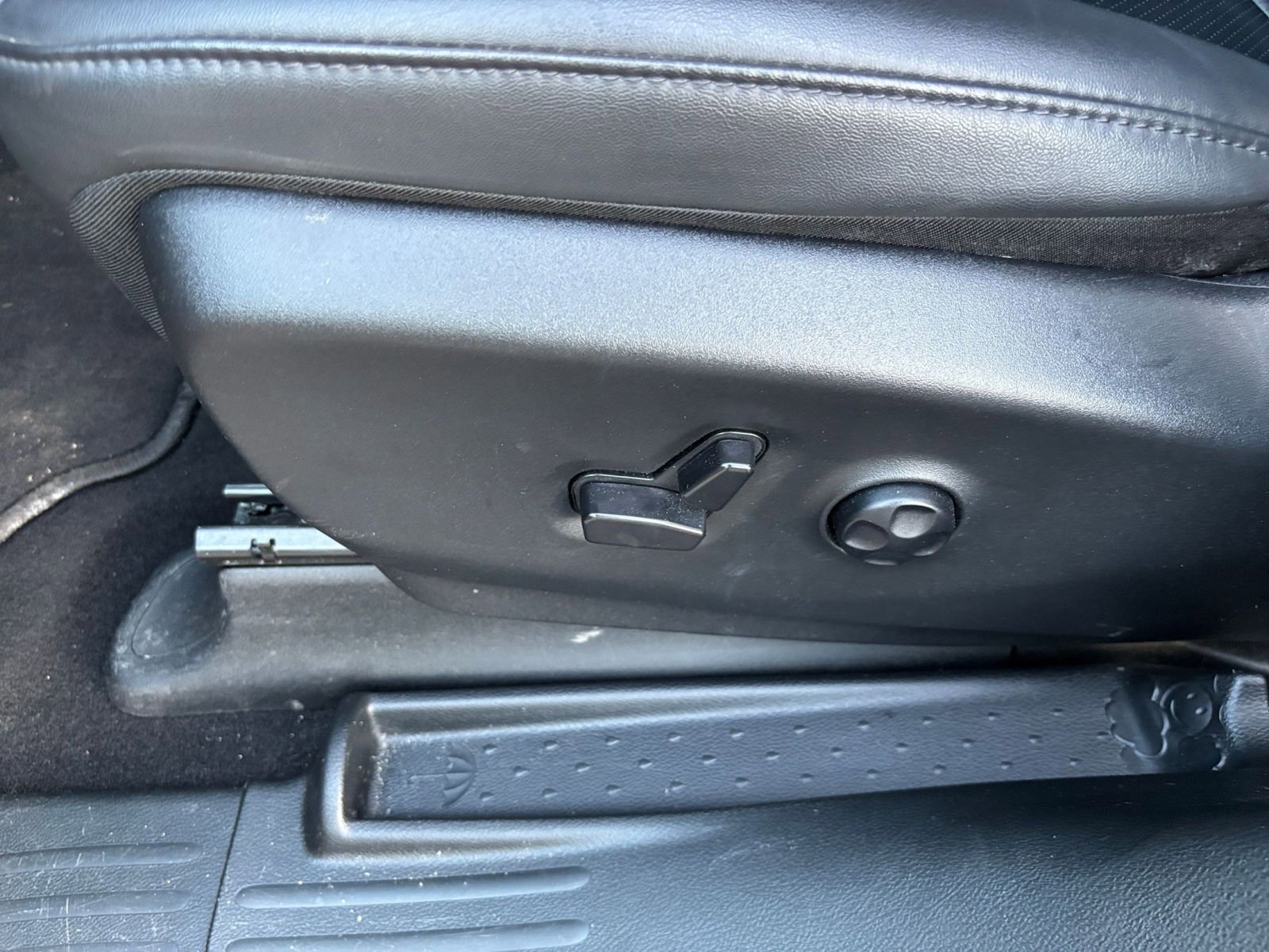 Thumbnail: 2025 Chrysler Pacifica - 22