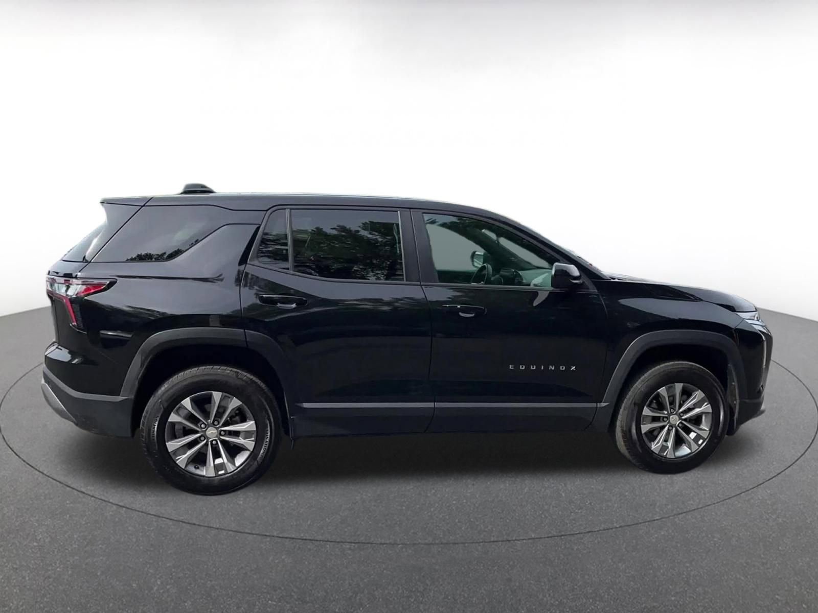 Thumbnail: 2025 Chevrolet Equinox - 16