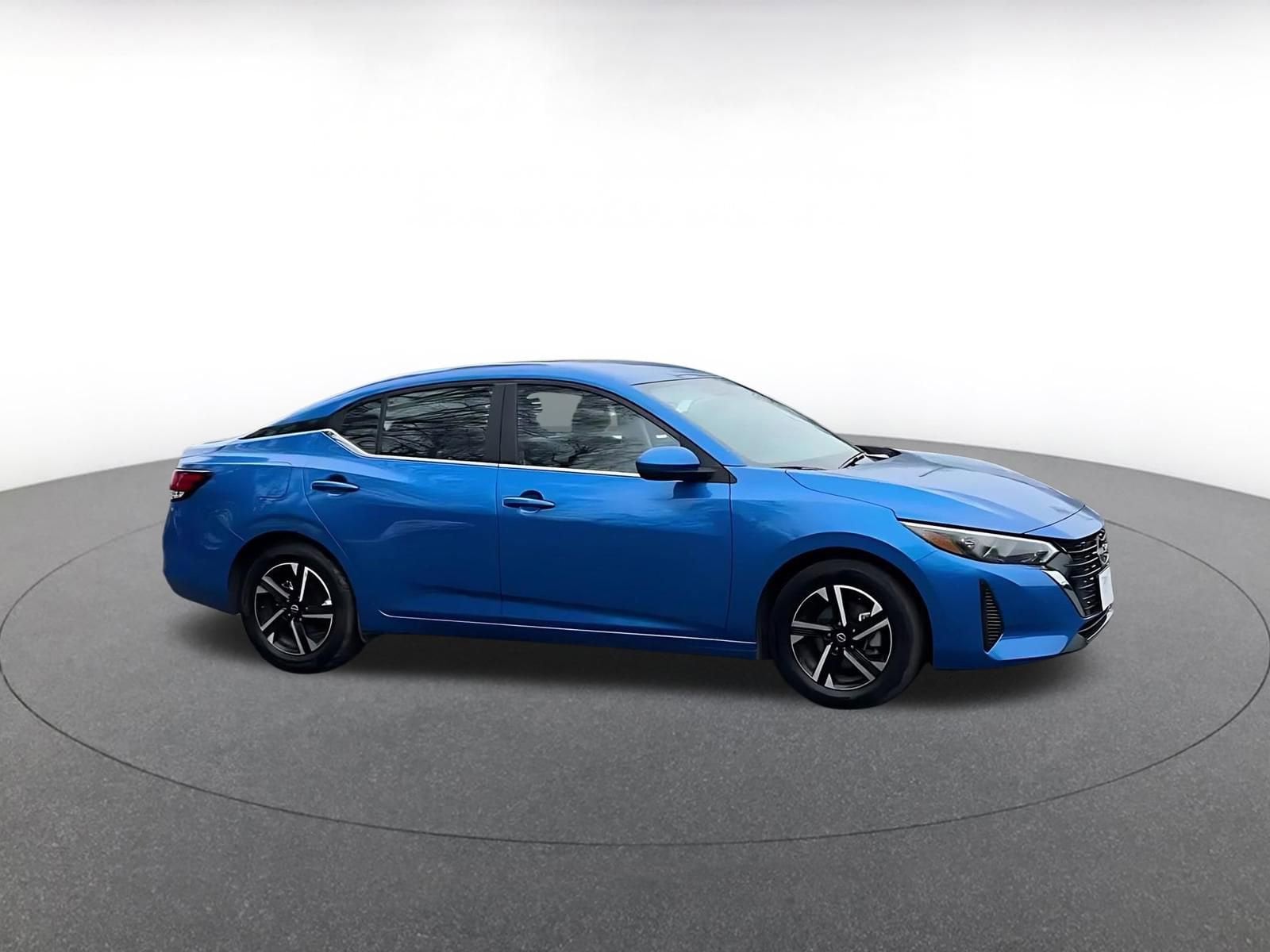 Thumbnail: 2025 Nissan Sentra - 2