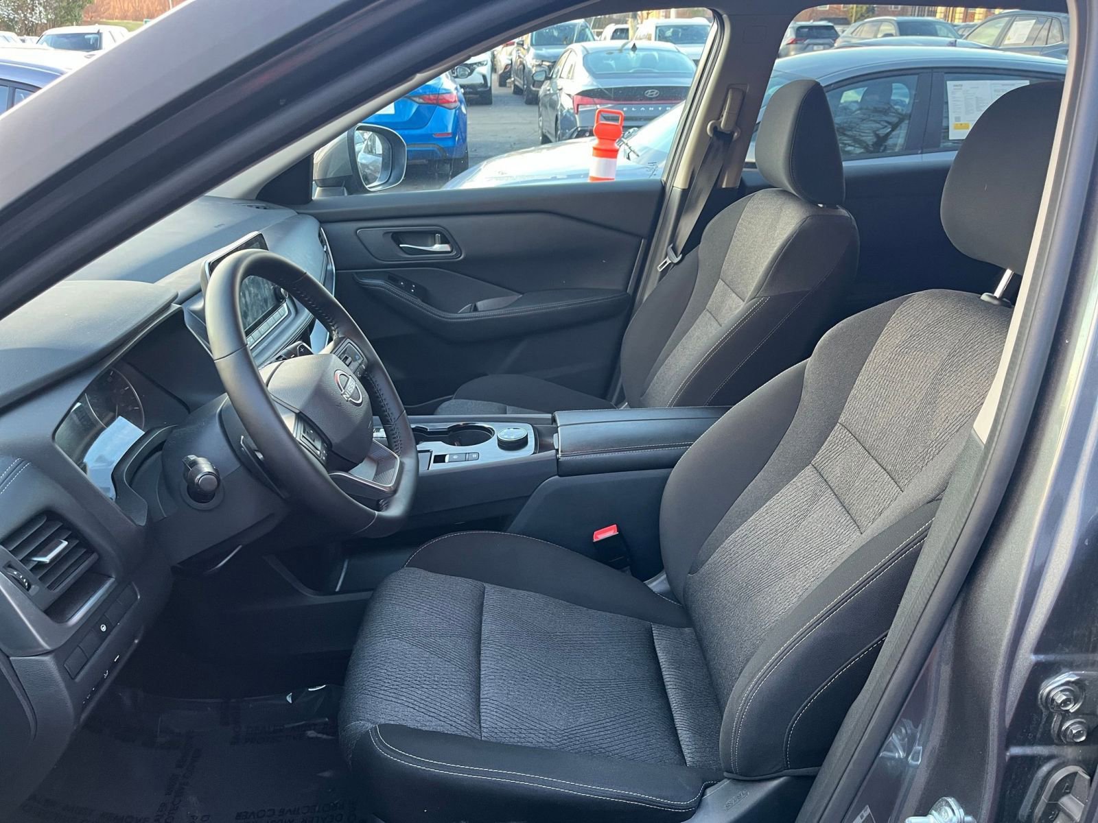 Thumbnail: 2025 Nissan Rogue - 28