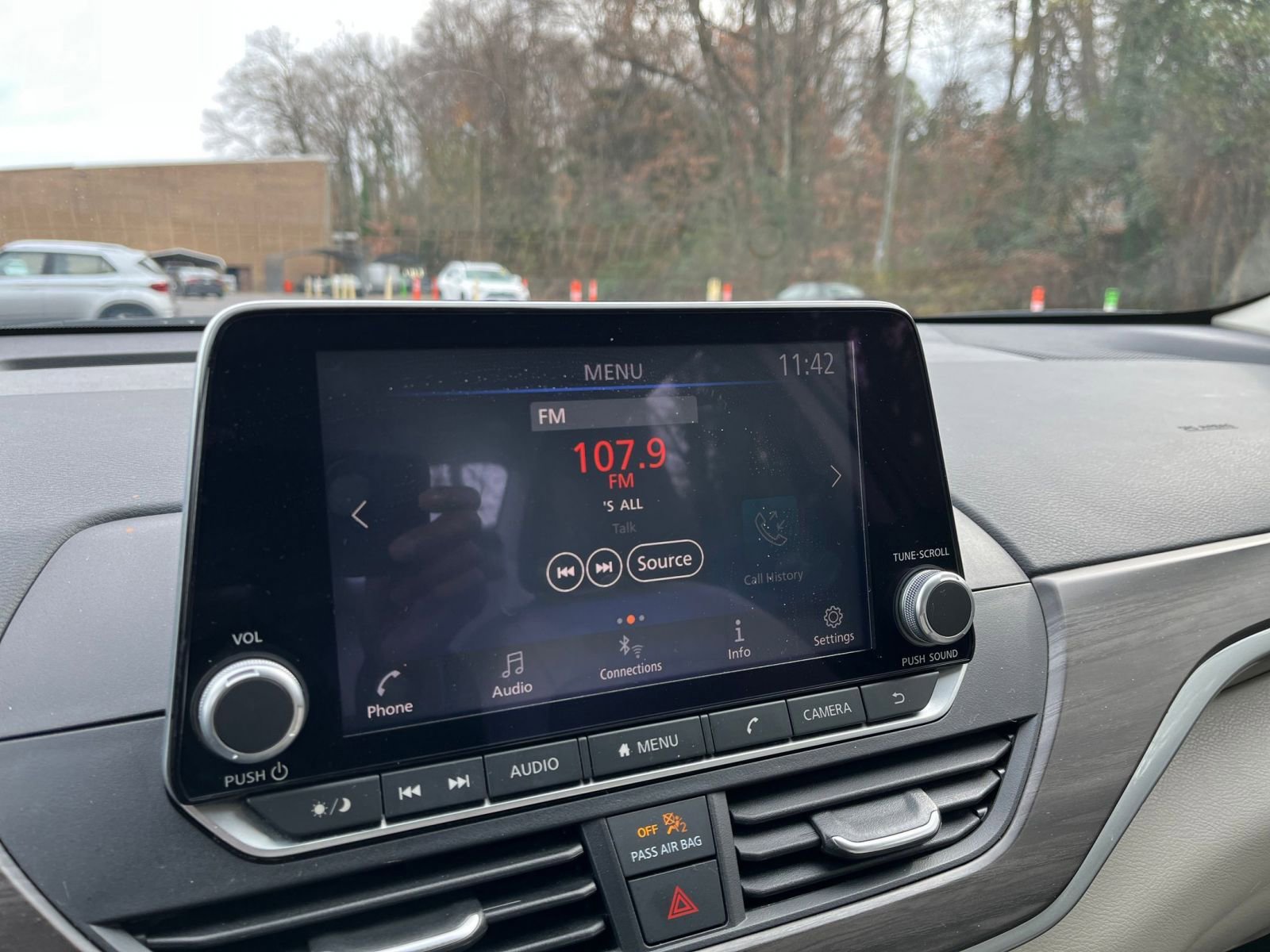 Thumbnail: 2025 Nissan Altima - 21