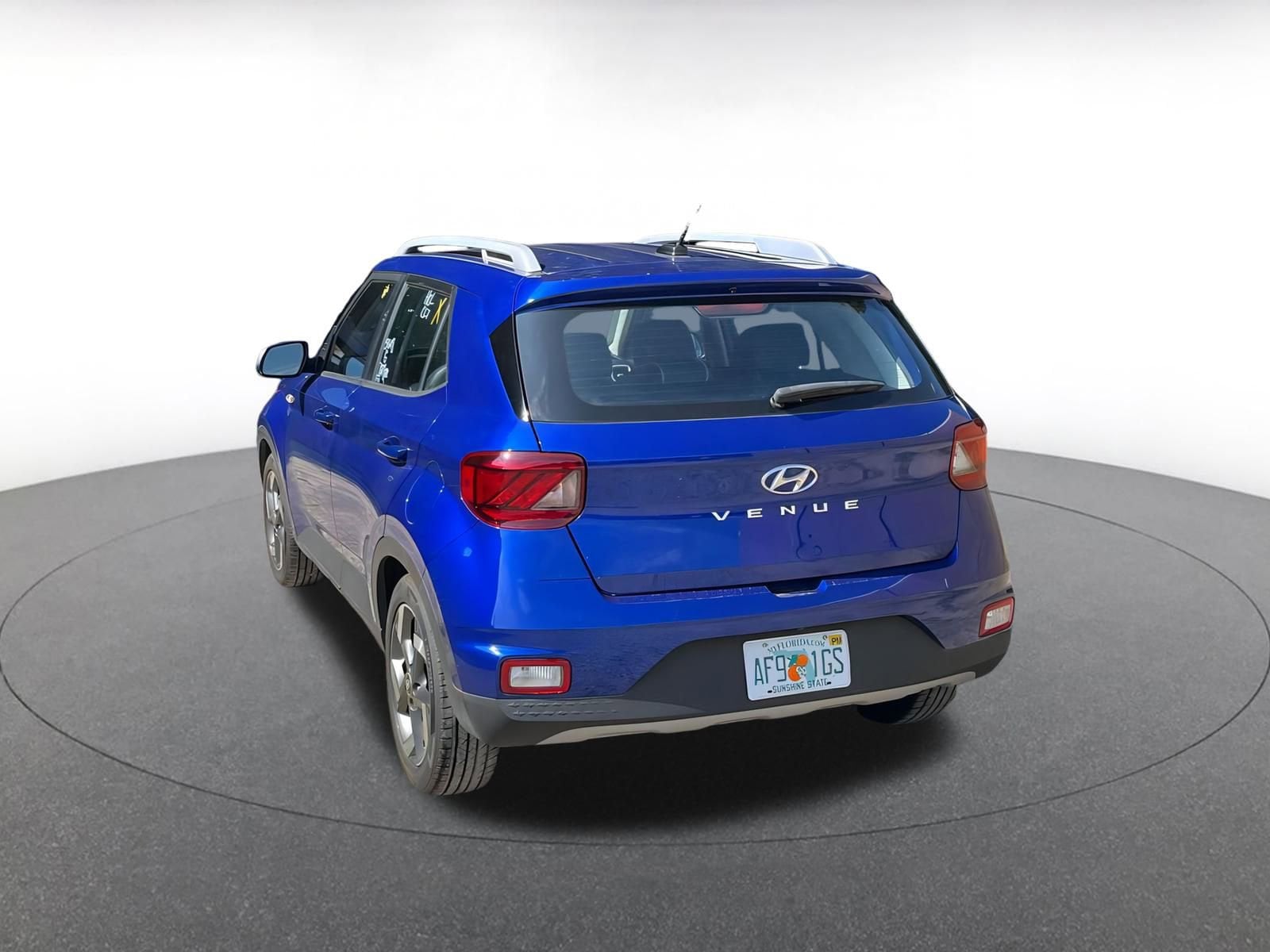 Thumbnail: 2023 Hyundai Venue - 8