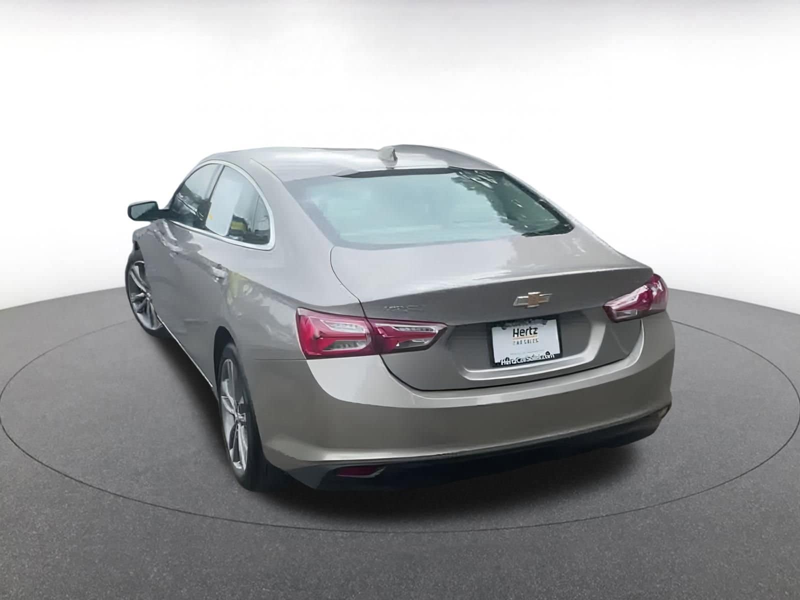 Thumbnail: 2024 Chevrolet Malibu - 11