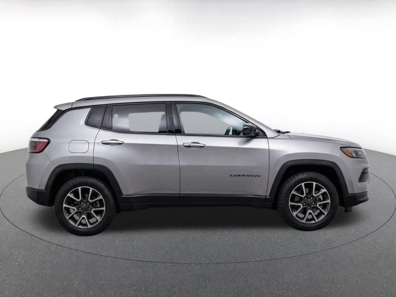 Thumbnail: 2025 Jeep Compass - 14