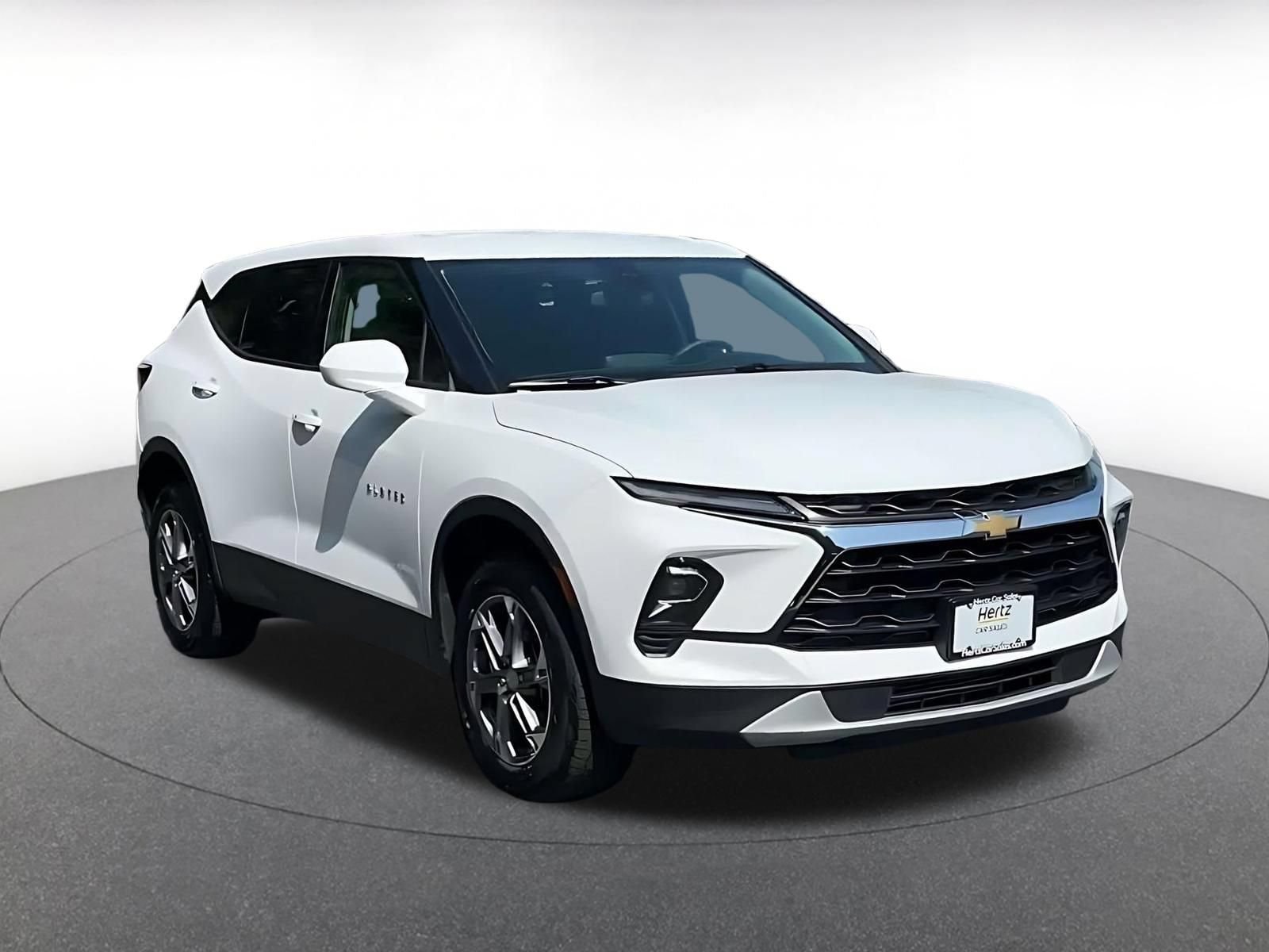 Thumbnail: 2026 Chevrolet Blazer - 3