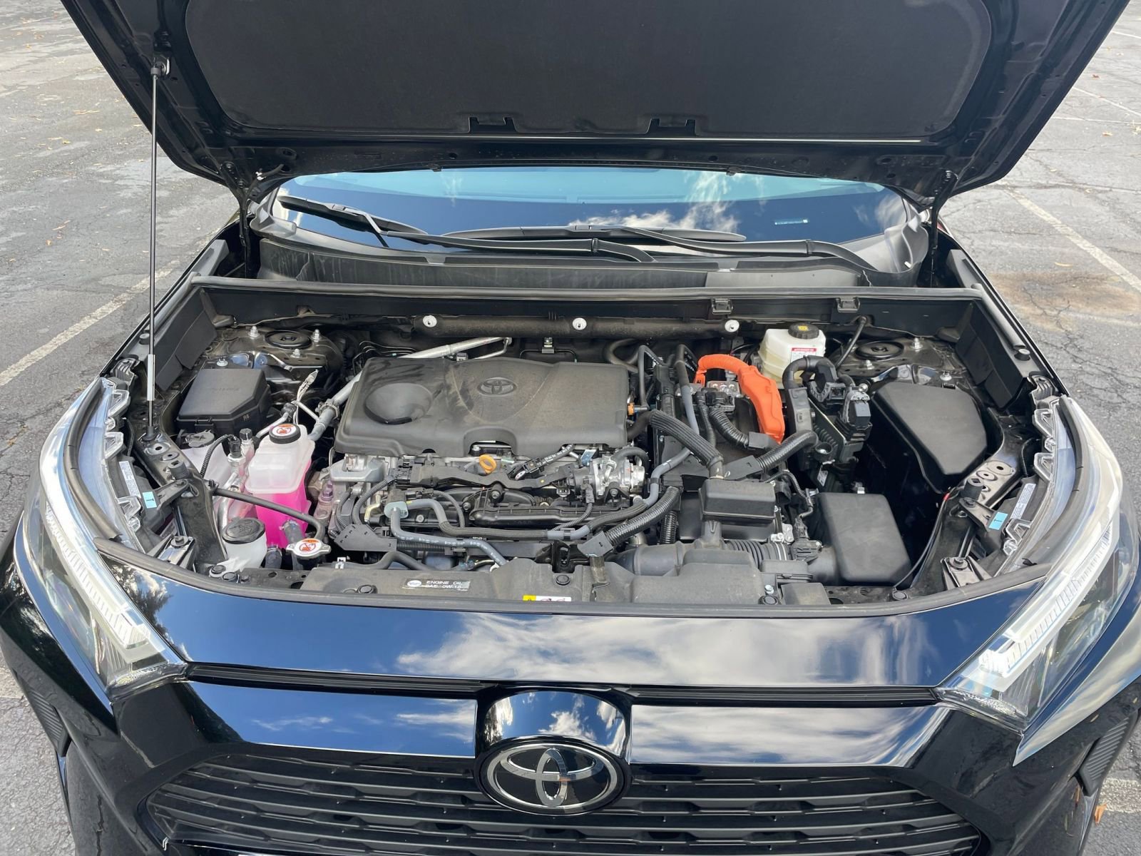 Thumbnail: 2025 Toyota RAV4 - 28