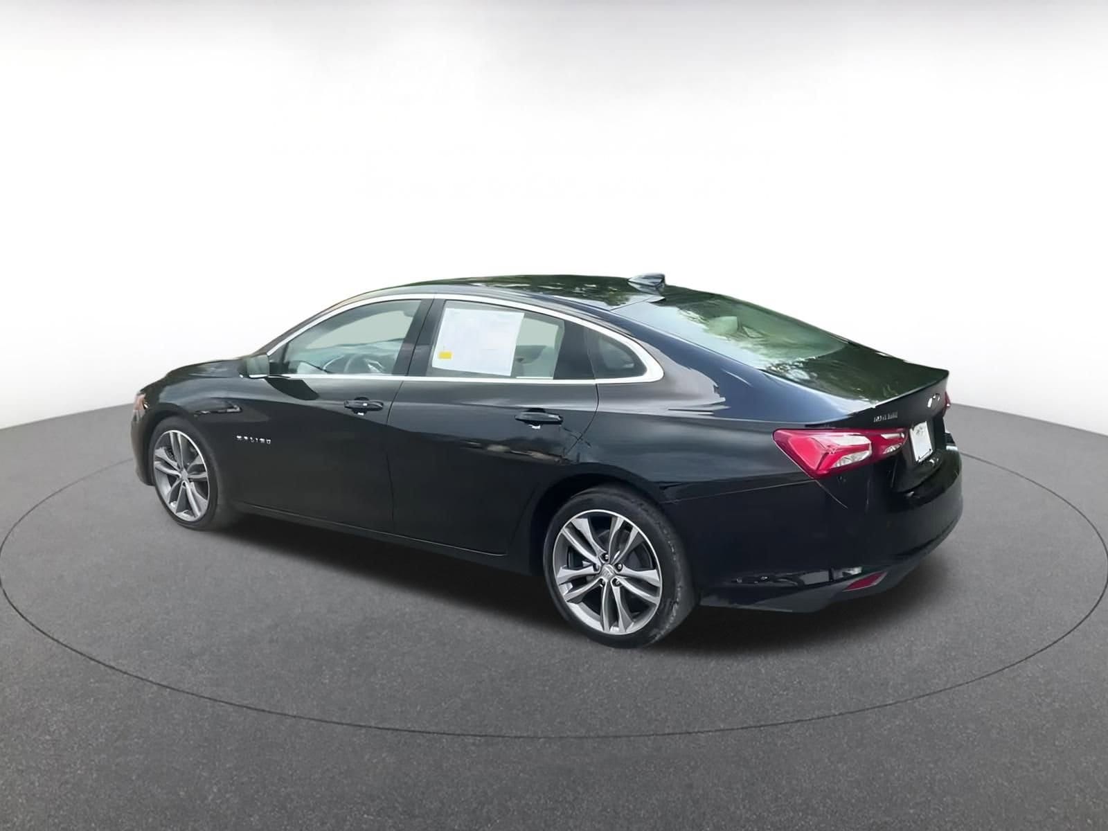 Thumbnail: 2024 Chevrolet Malibu - 14