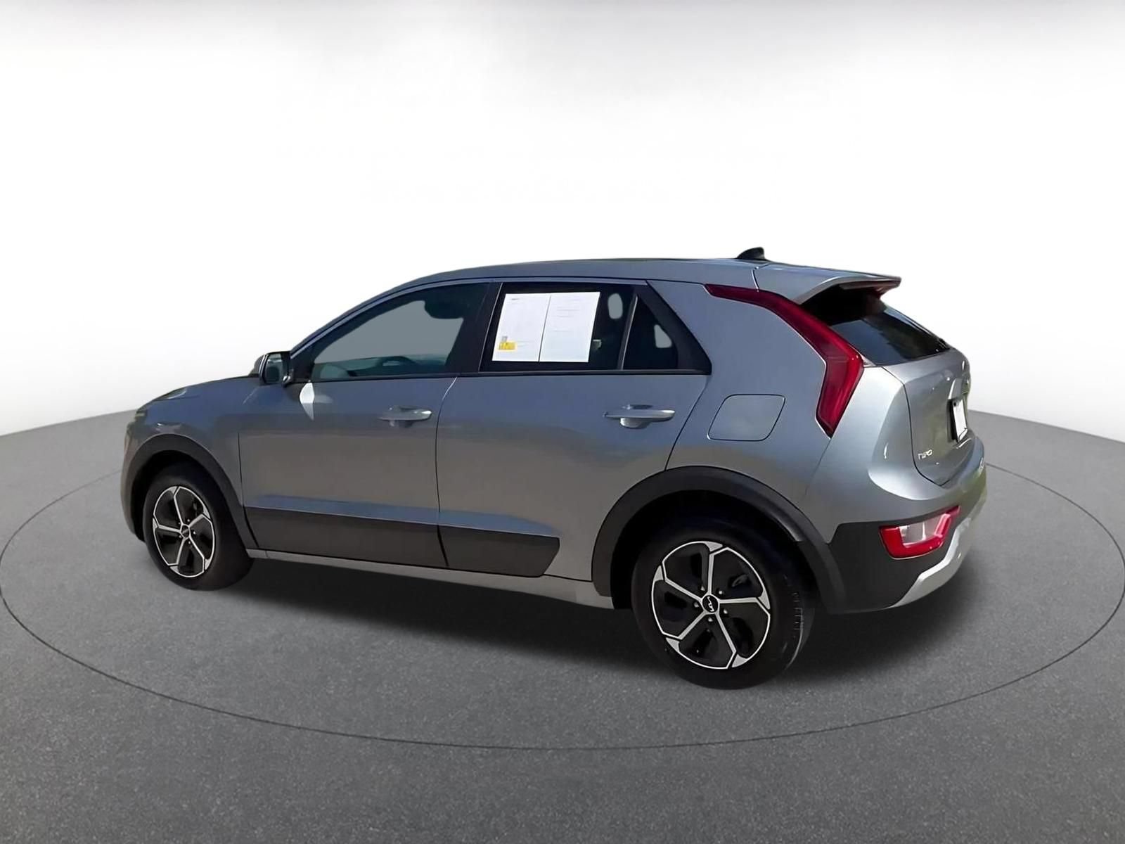 Thumbnail: 2026 Kia Niro - 10
