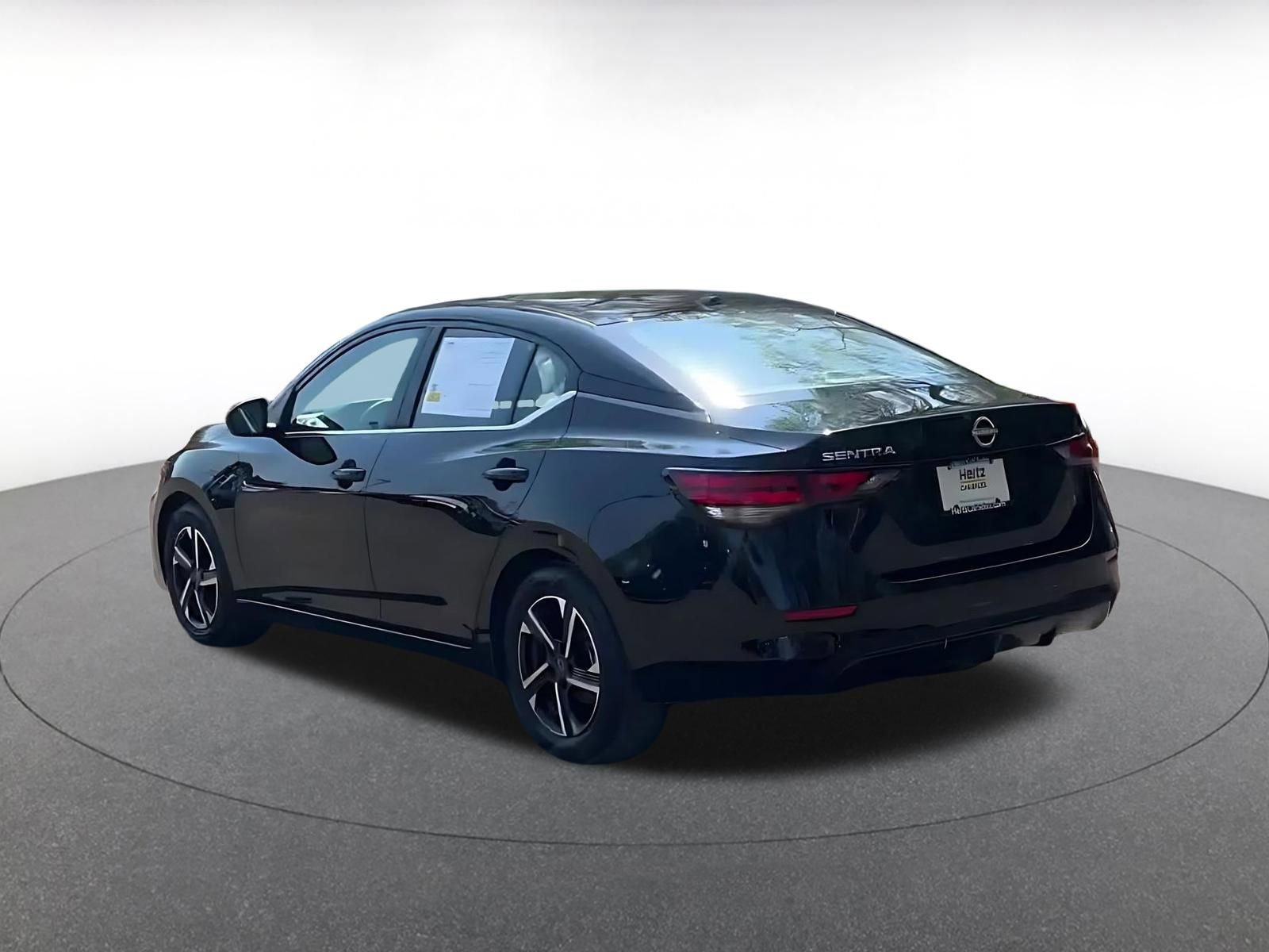 Thumbnail: 2025 Nissan Sentra - 11