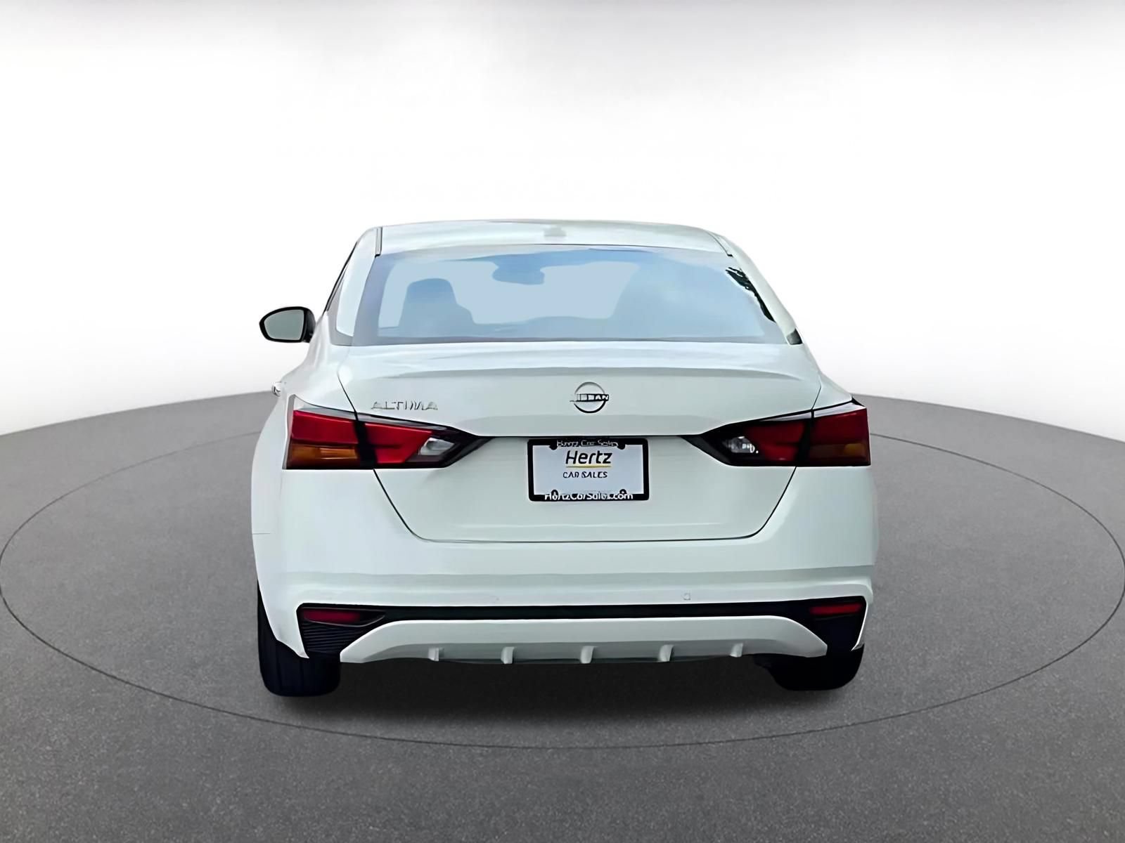 Thumbnail: 2025 Nissan Altima - 10