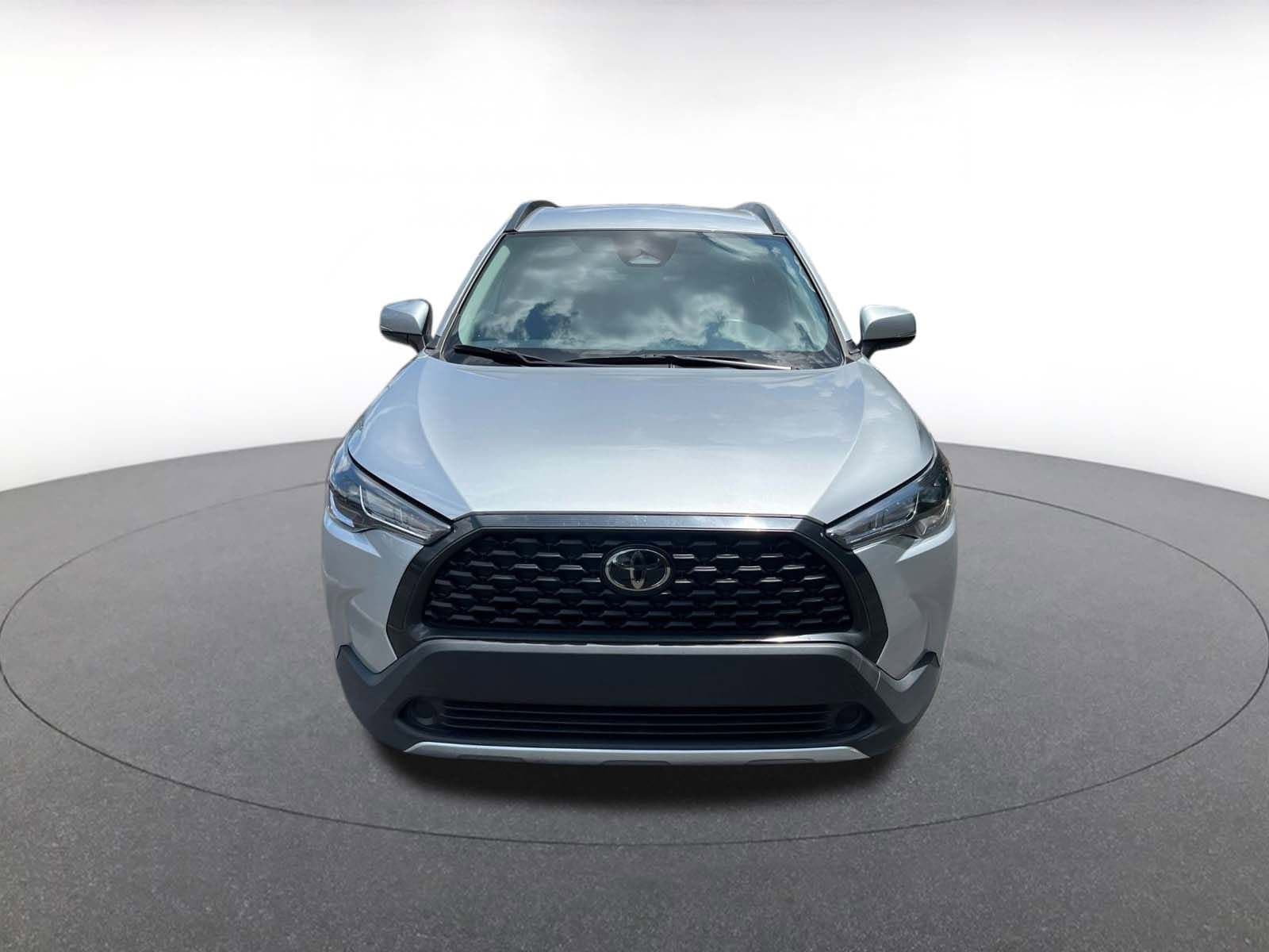 Thumbnail: 2023 Toyota Corolla Cross - 15