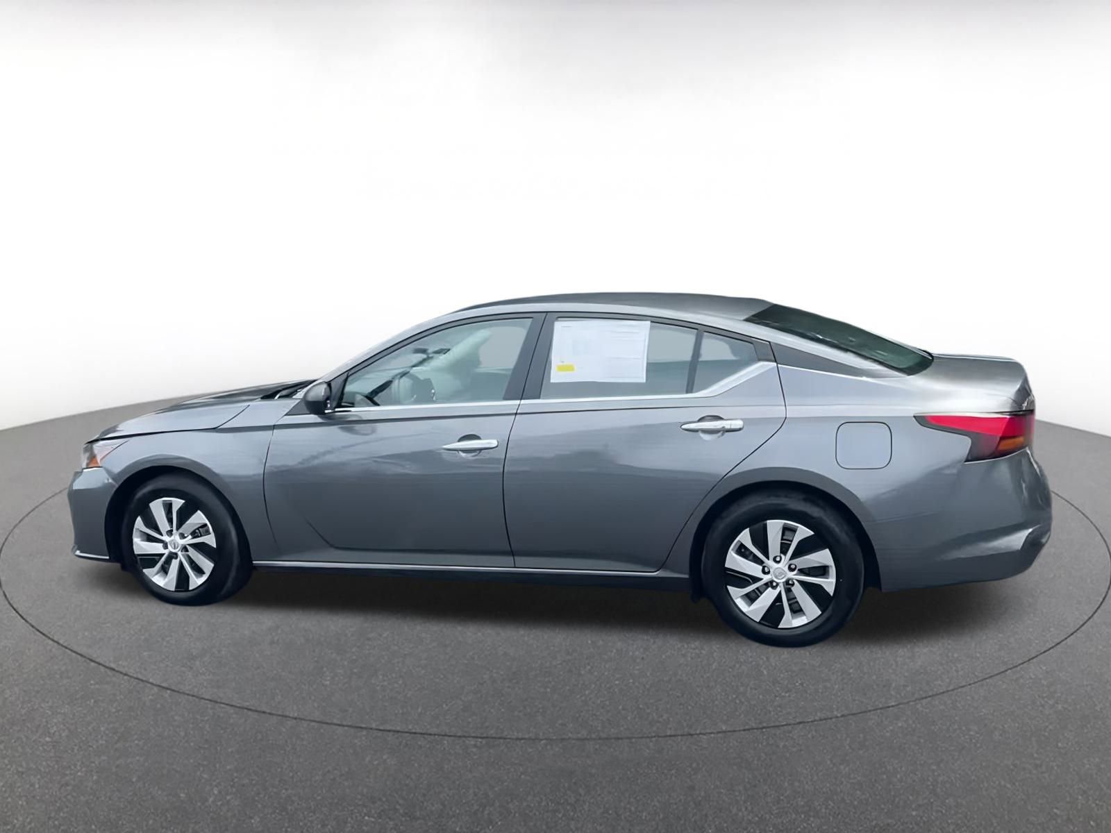 Thumbnail: 2024 Nissan Altima - 7