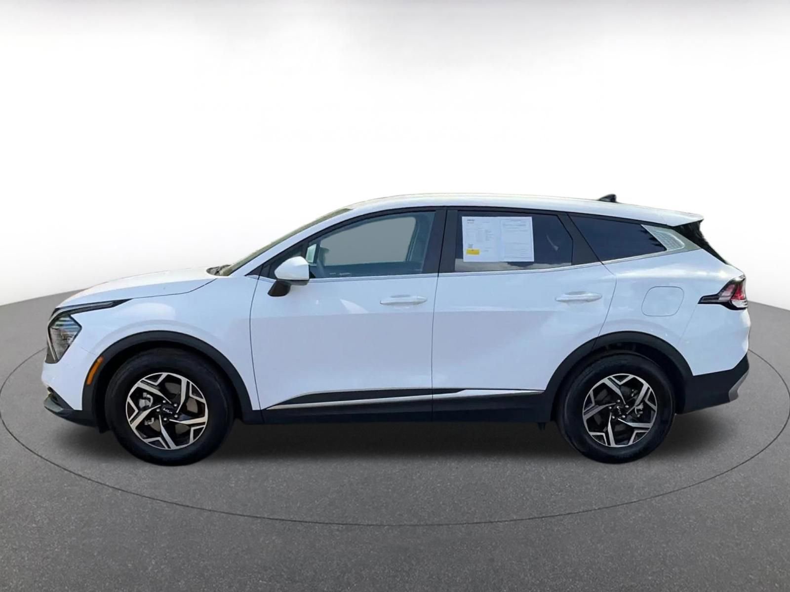 Thumbnail: 2025 Kia Sportage - 9