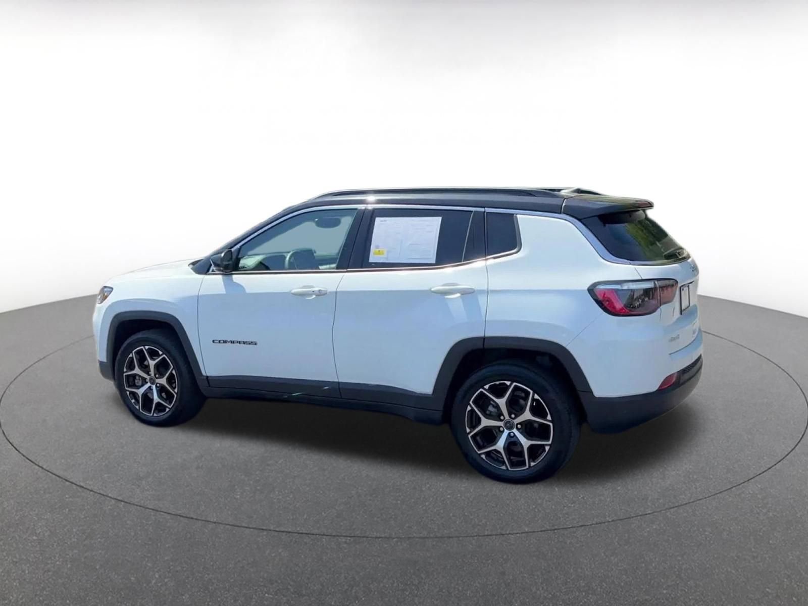 Thumbnail: 2025 Jeep Compass - 10