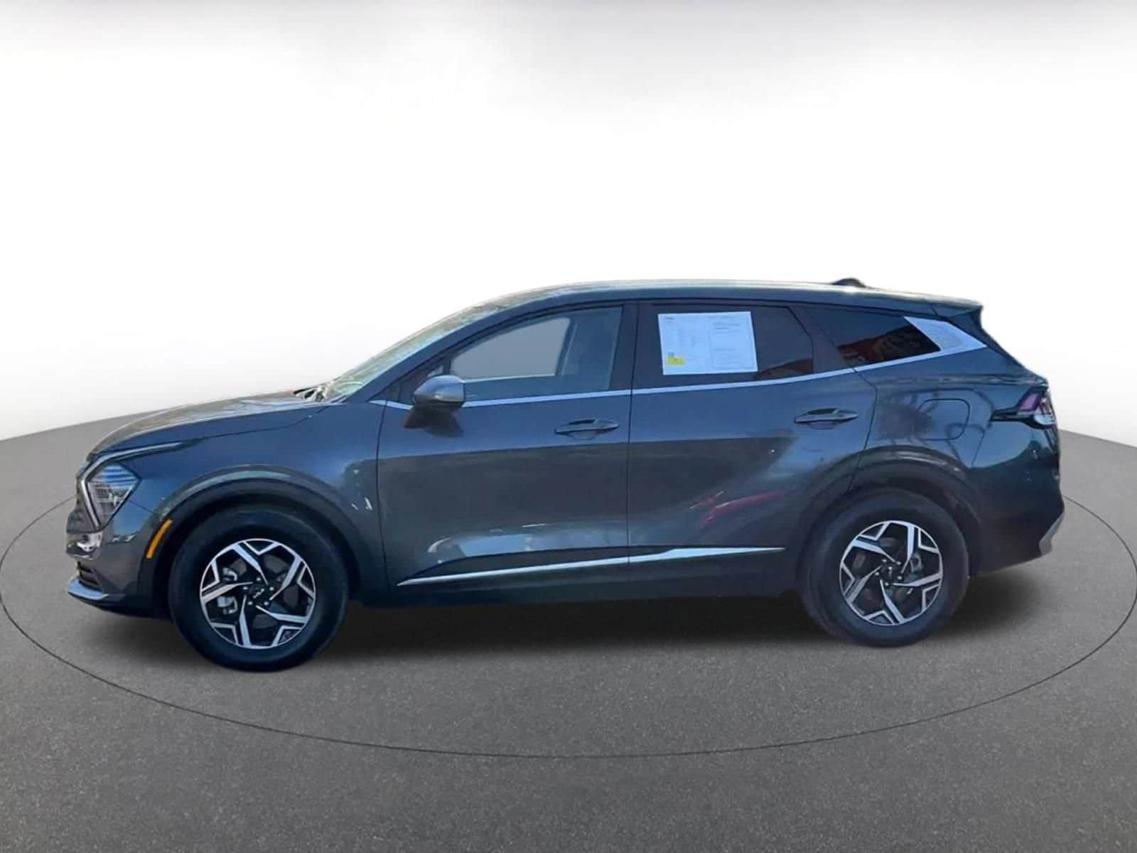 Thumbnail: 2025 Kia Sportage - 9