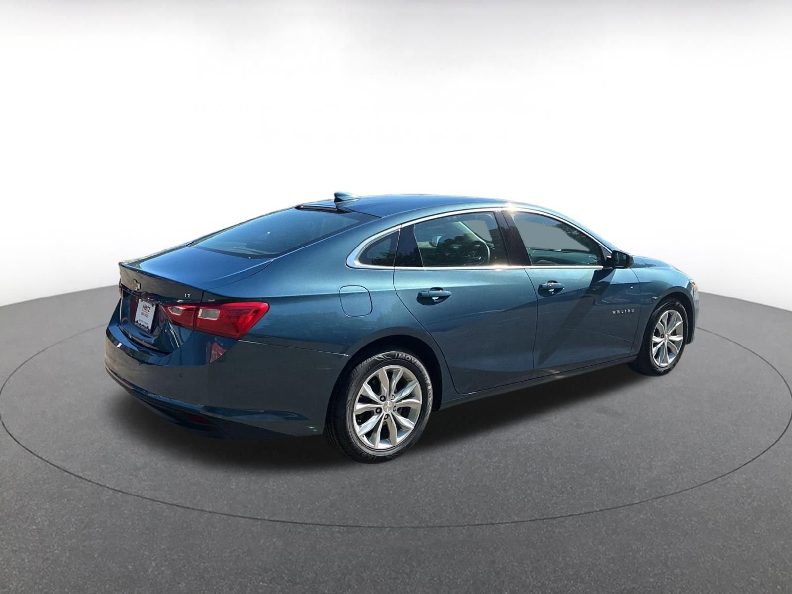 Thumbnail: 2024 Chevrolet Malibu - 16