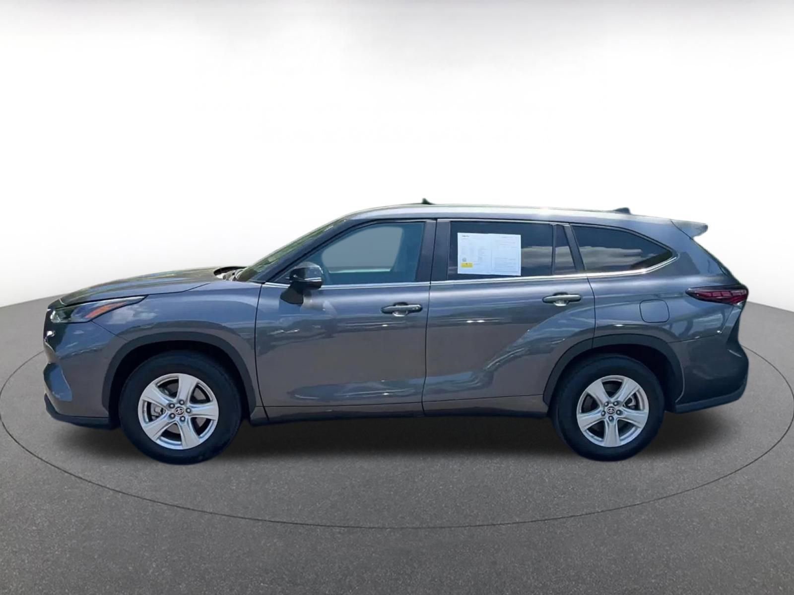 Thumbnail: 2025 Toyota Highlander - 9