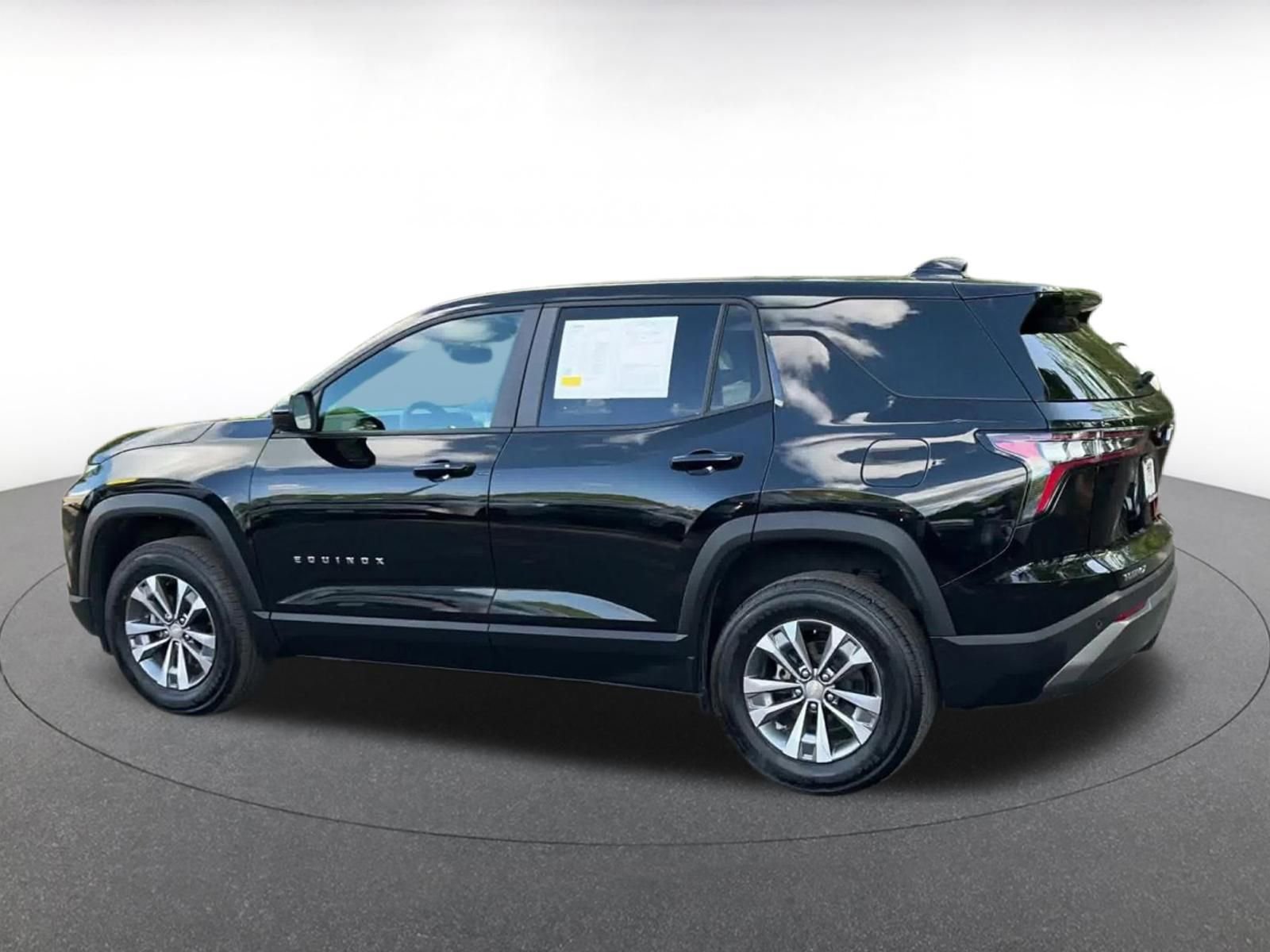 Thumbnail: 2025 Chevrolet Equinox - 10