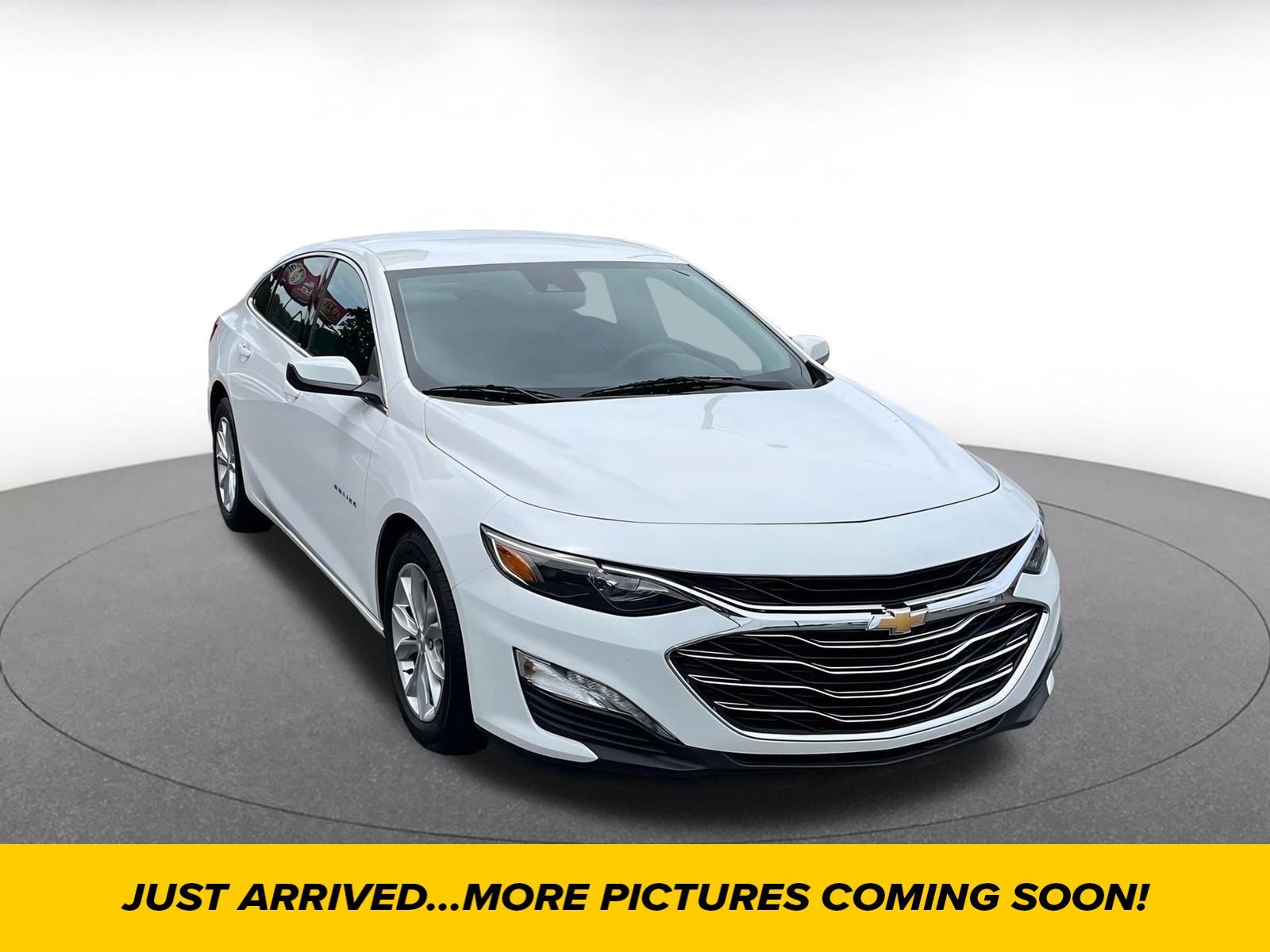 2024 Chevrolet Malibu LT Hero Image
