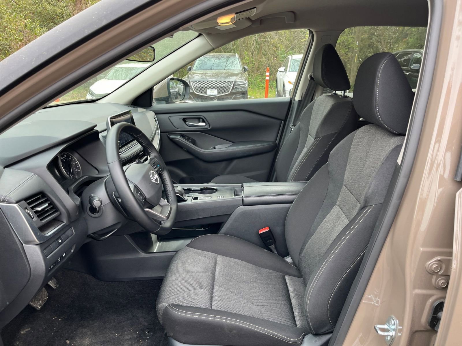 Thumbnail: 2025 Nissan Rogue - 29