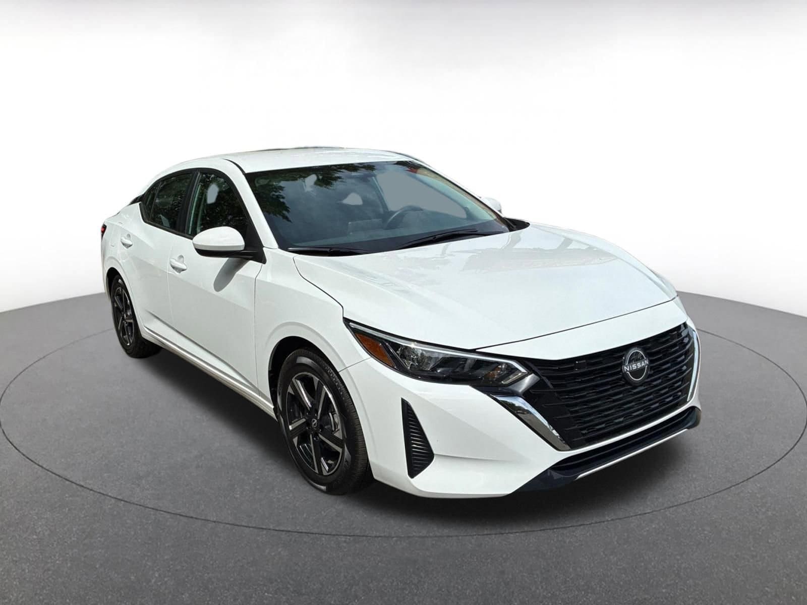 Thumbnail: 2025 Nissan Sentra - 1