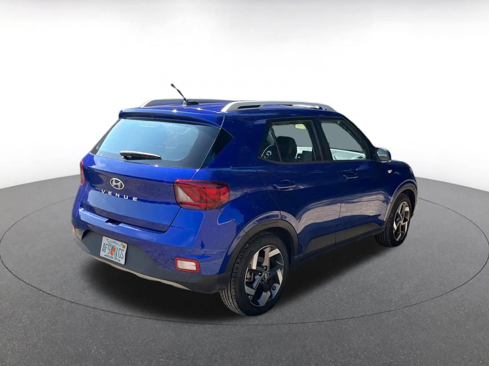 Thumbnail: 2023 Hyundai Venue - 11